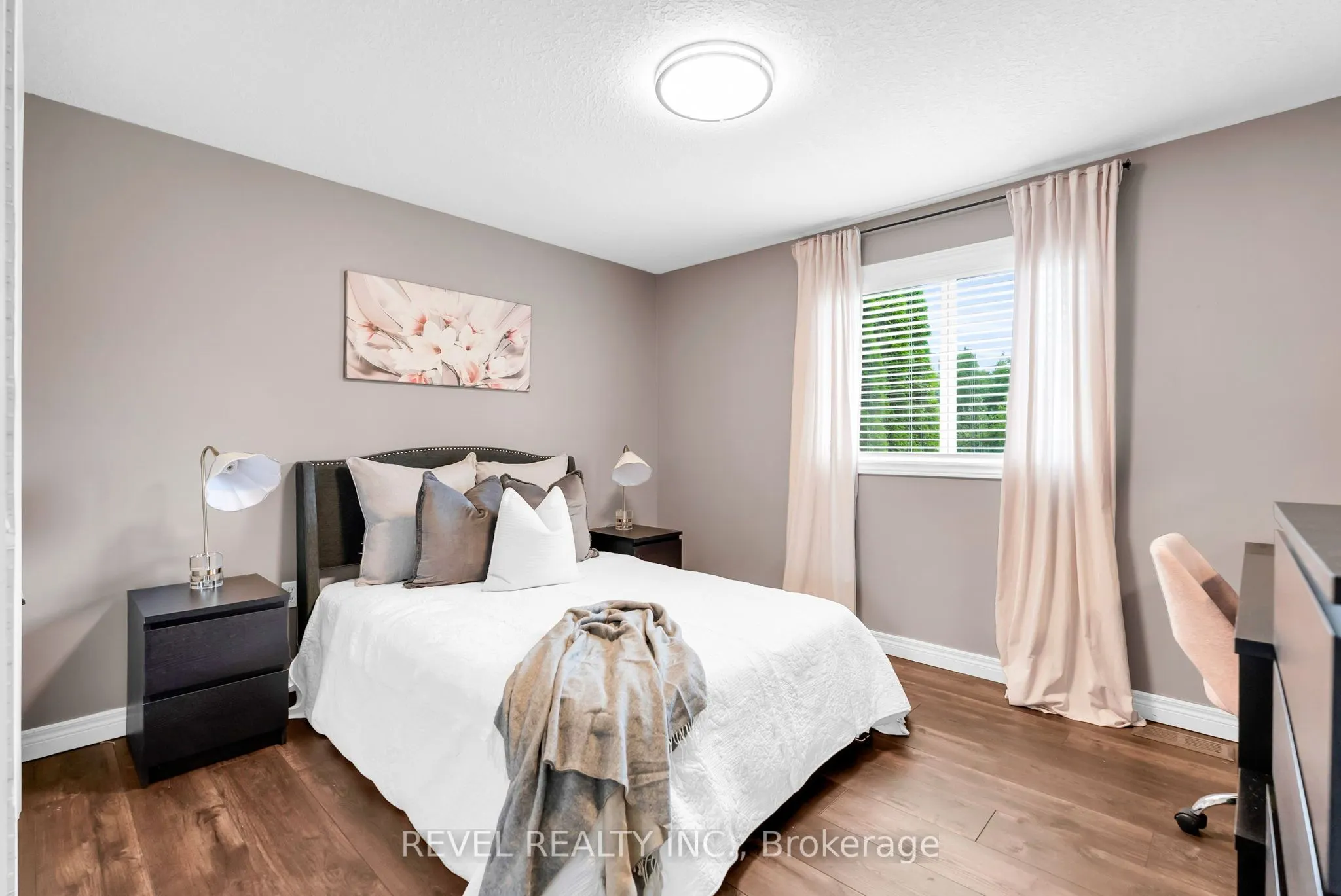 14 Devonleigh Drive