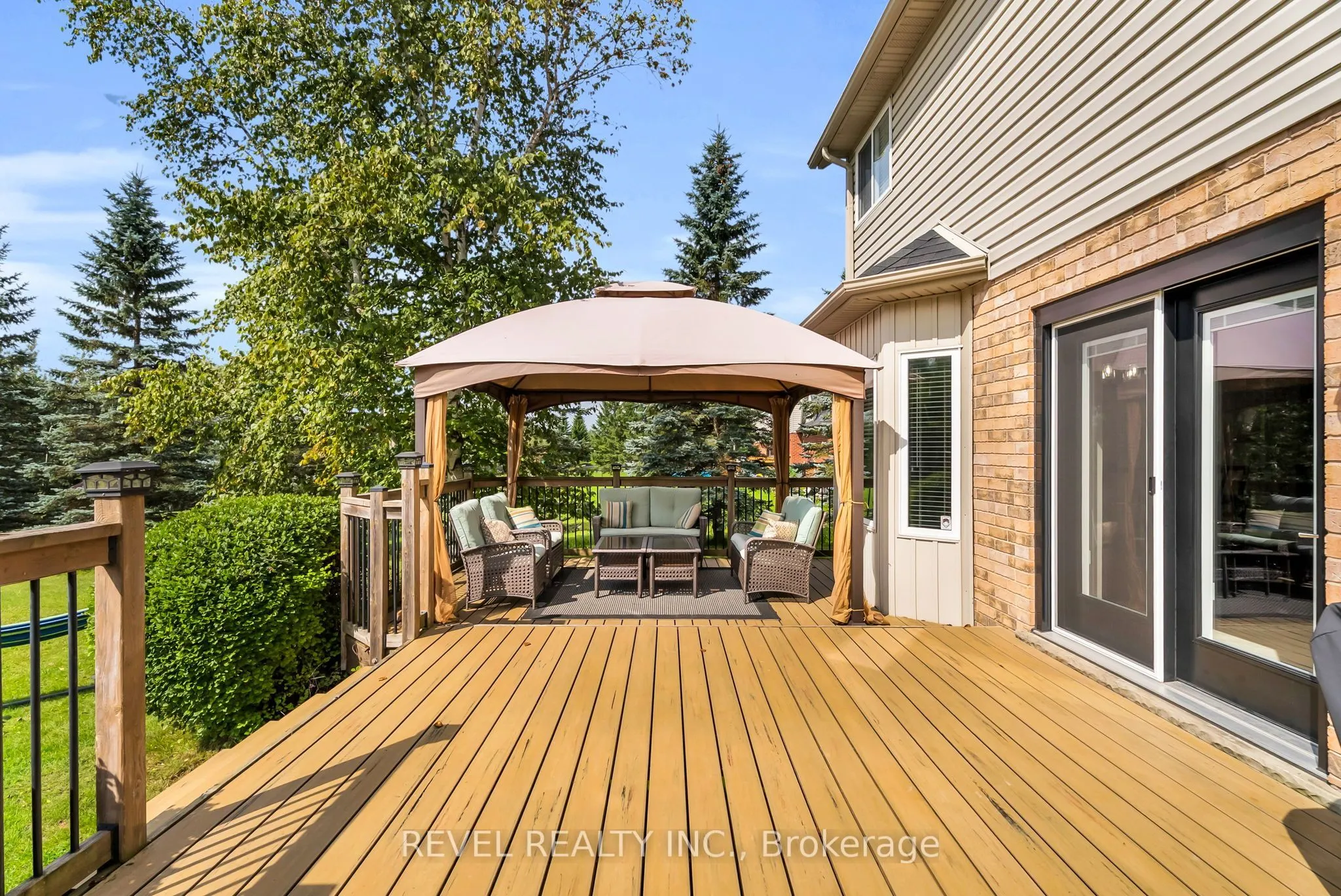 14 Devonleigh Drive