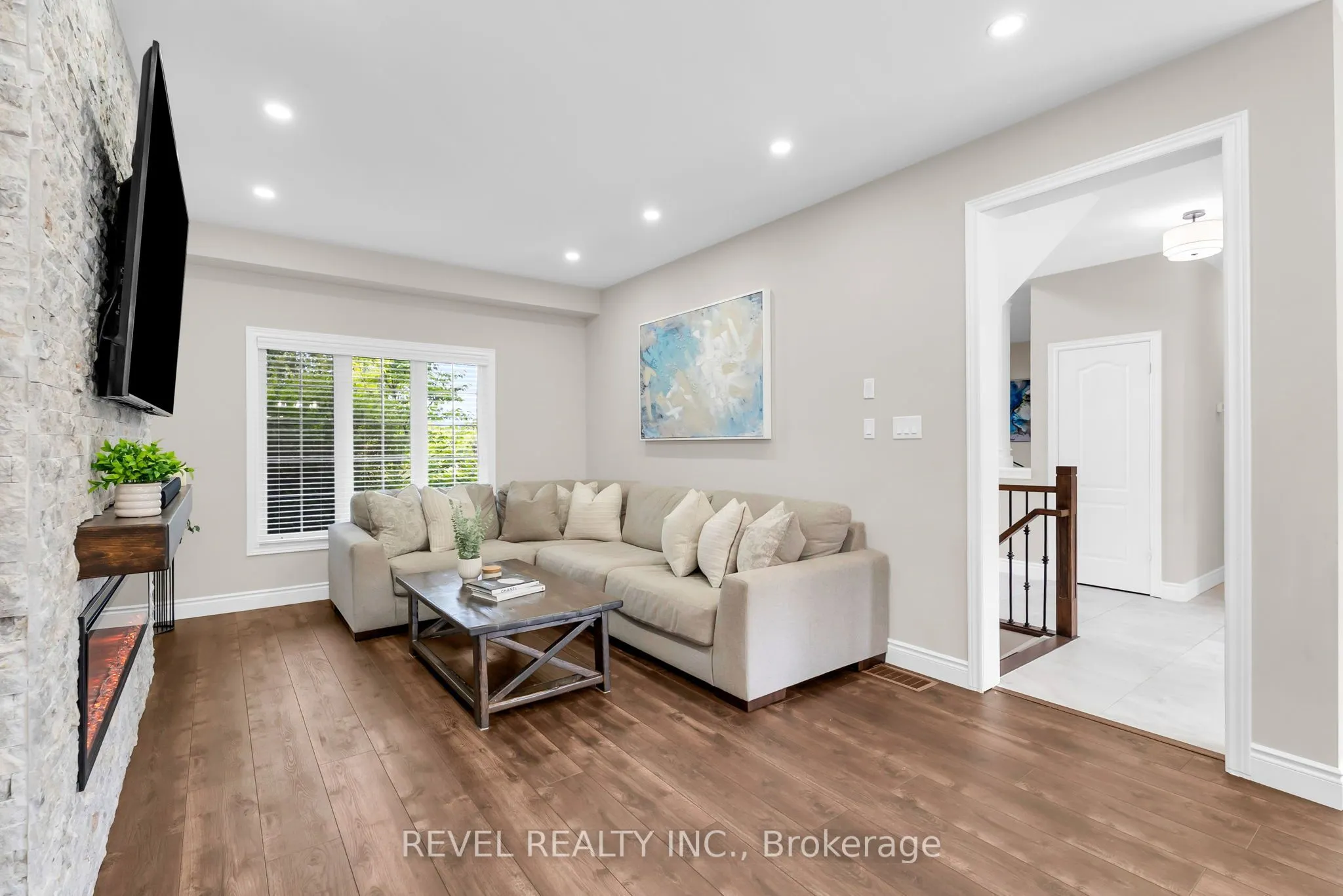 14 Devonleigh Drive