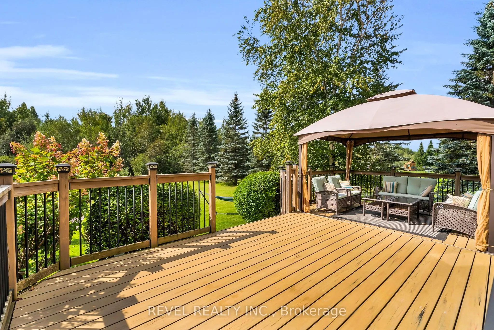 14 Devonleigh Drive