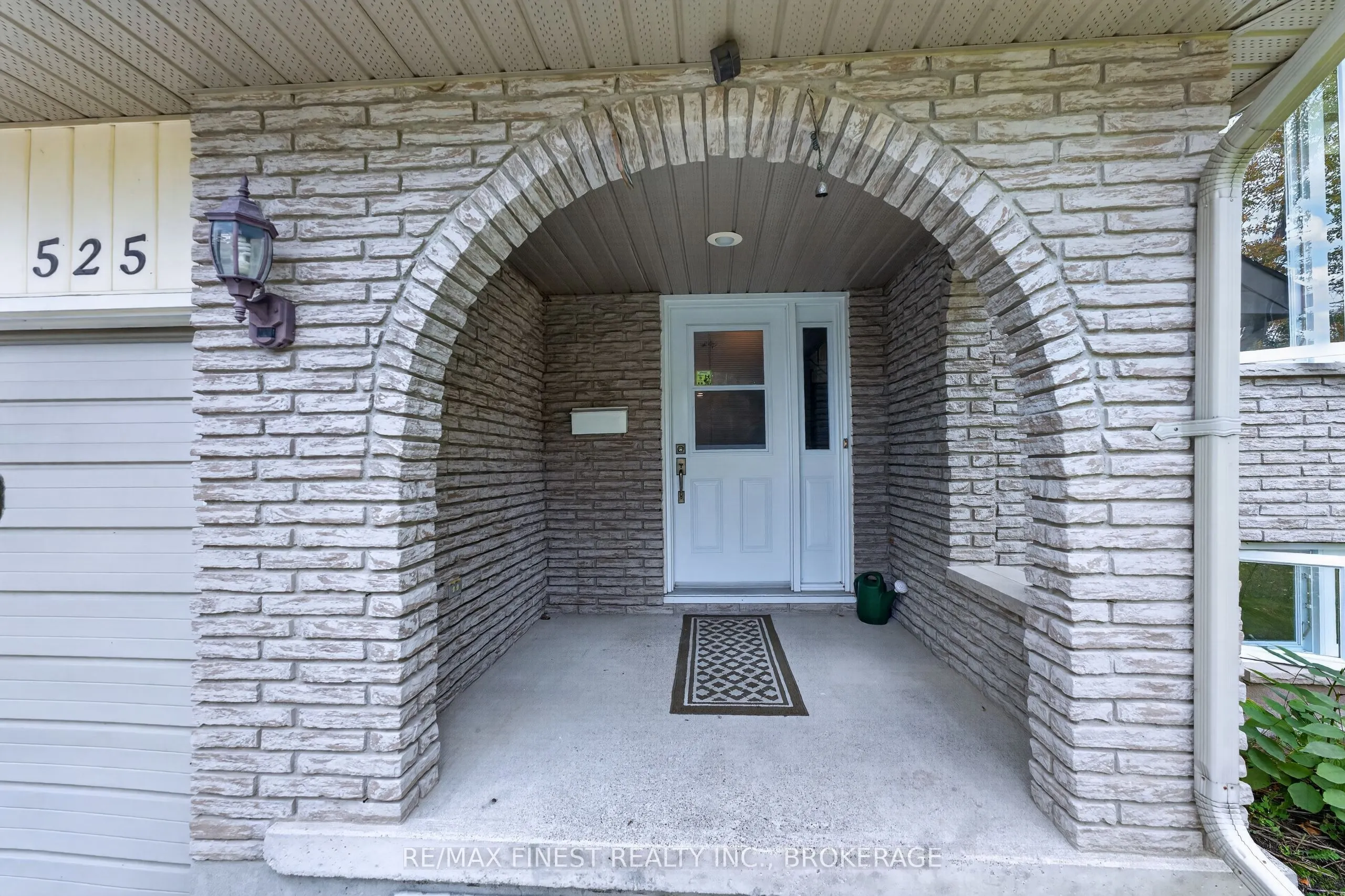 525 Whites Road