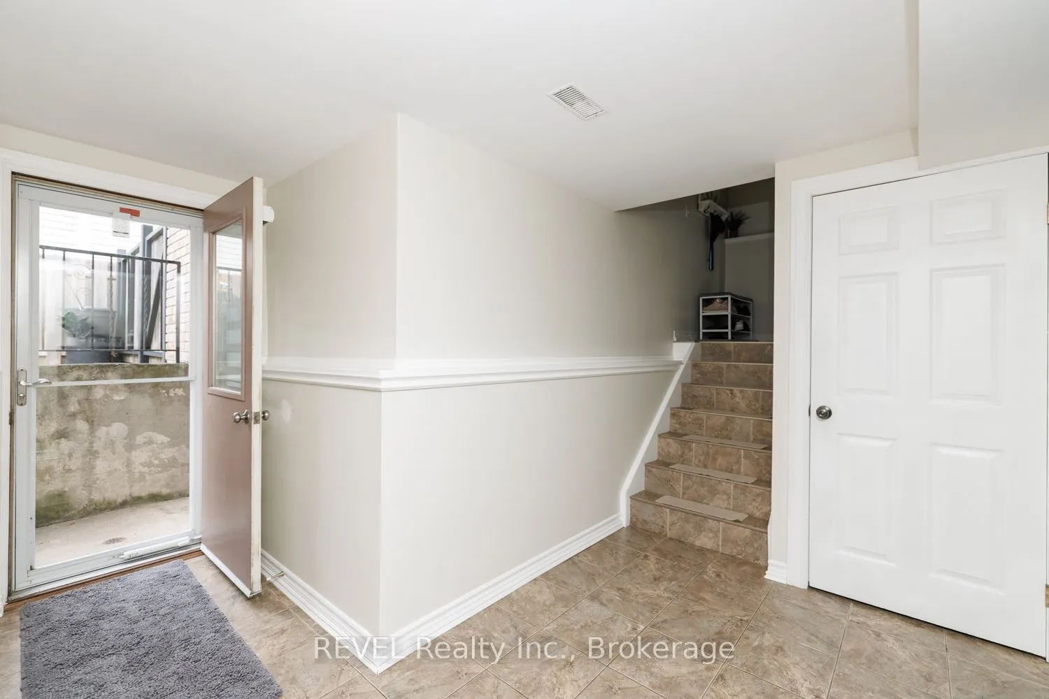 105 ELMA Street
