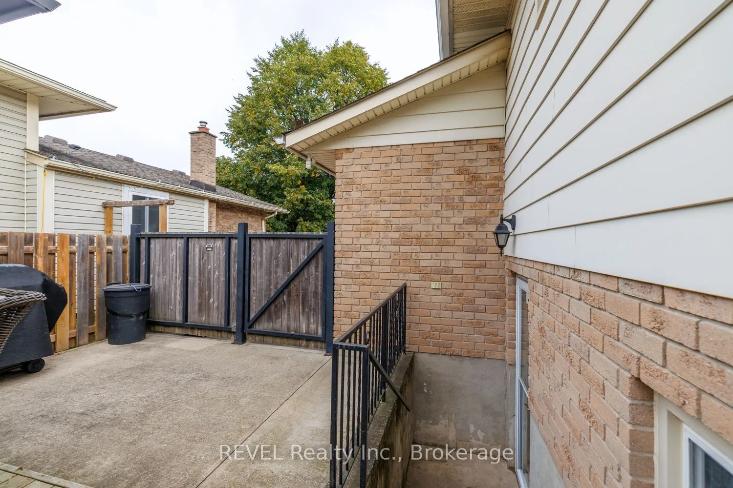 105 ELMA Street