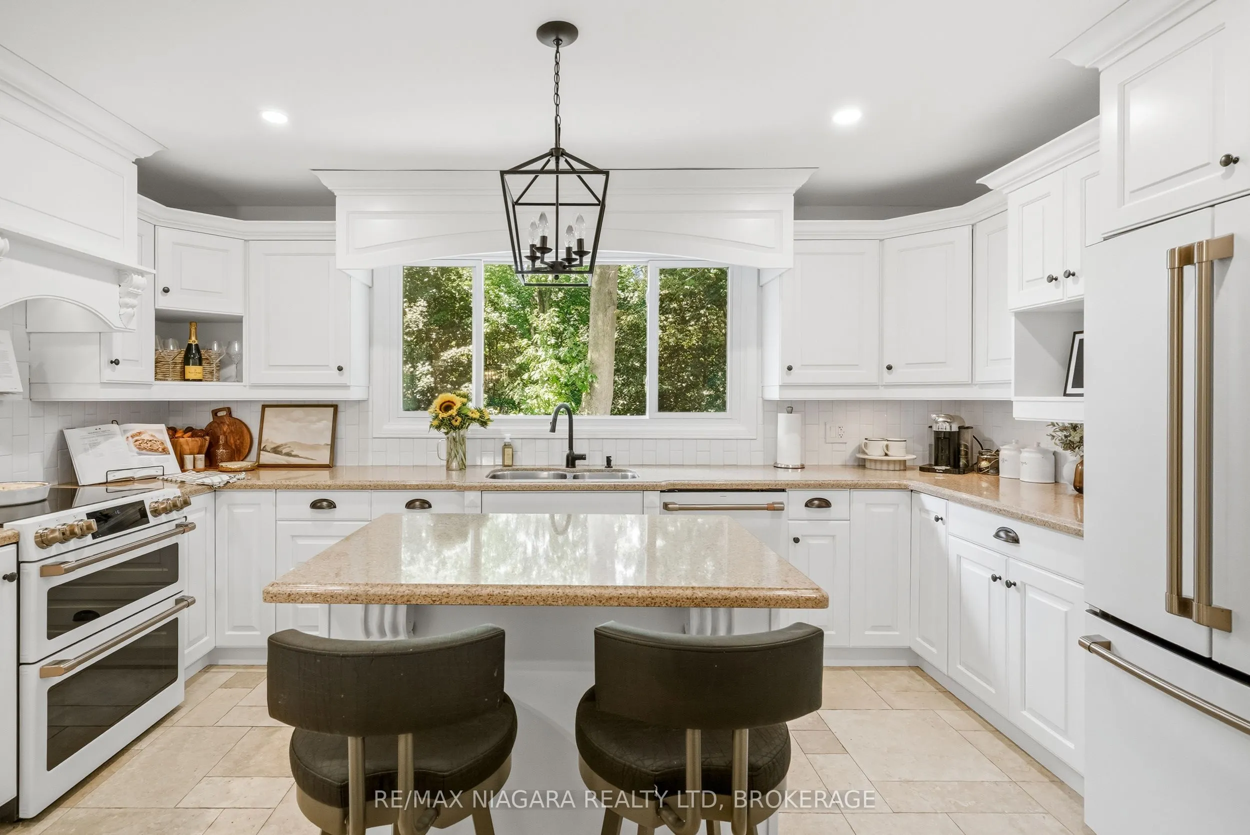 25 Berkhout Terrace