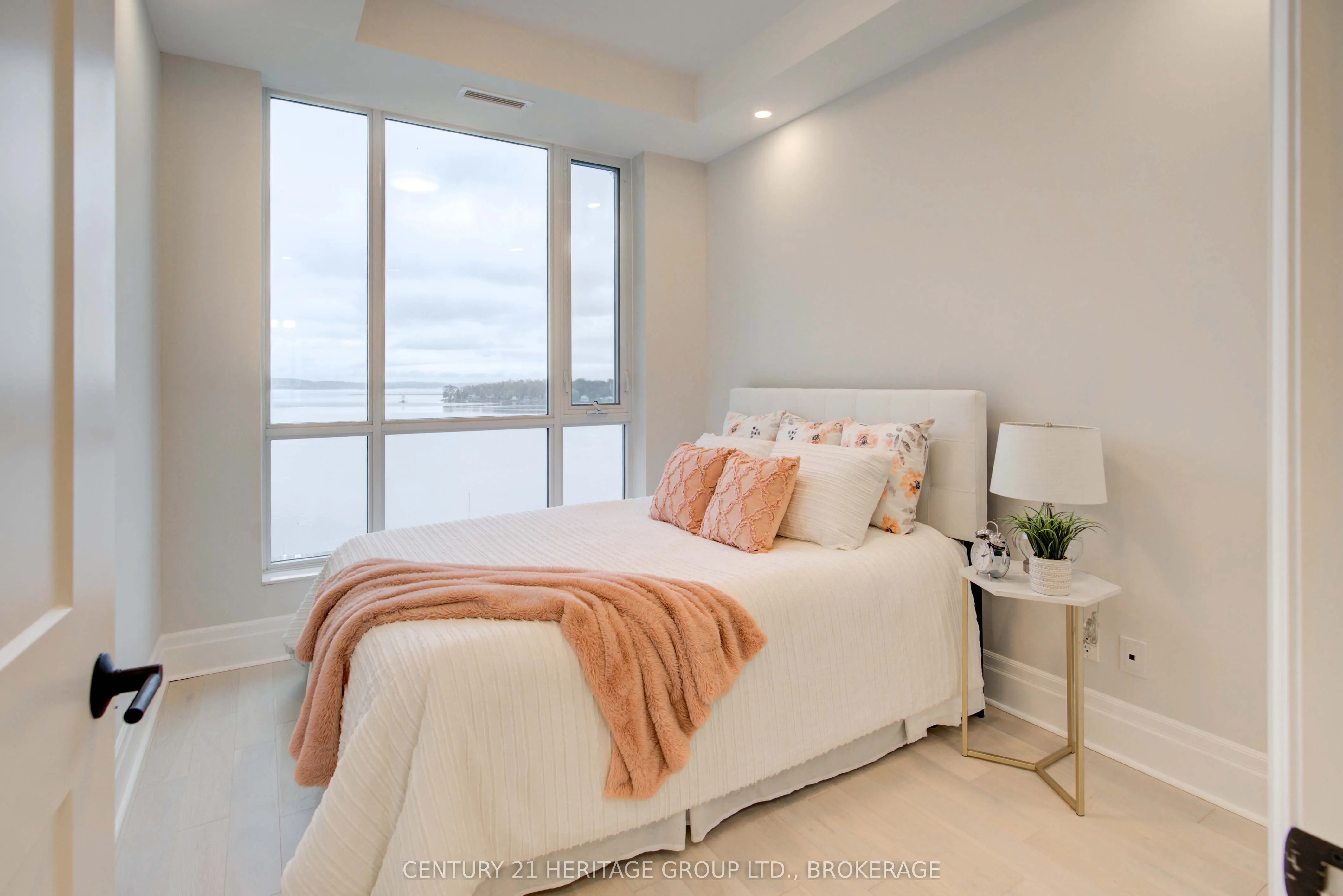 129 South Street #607