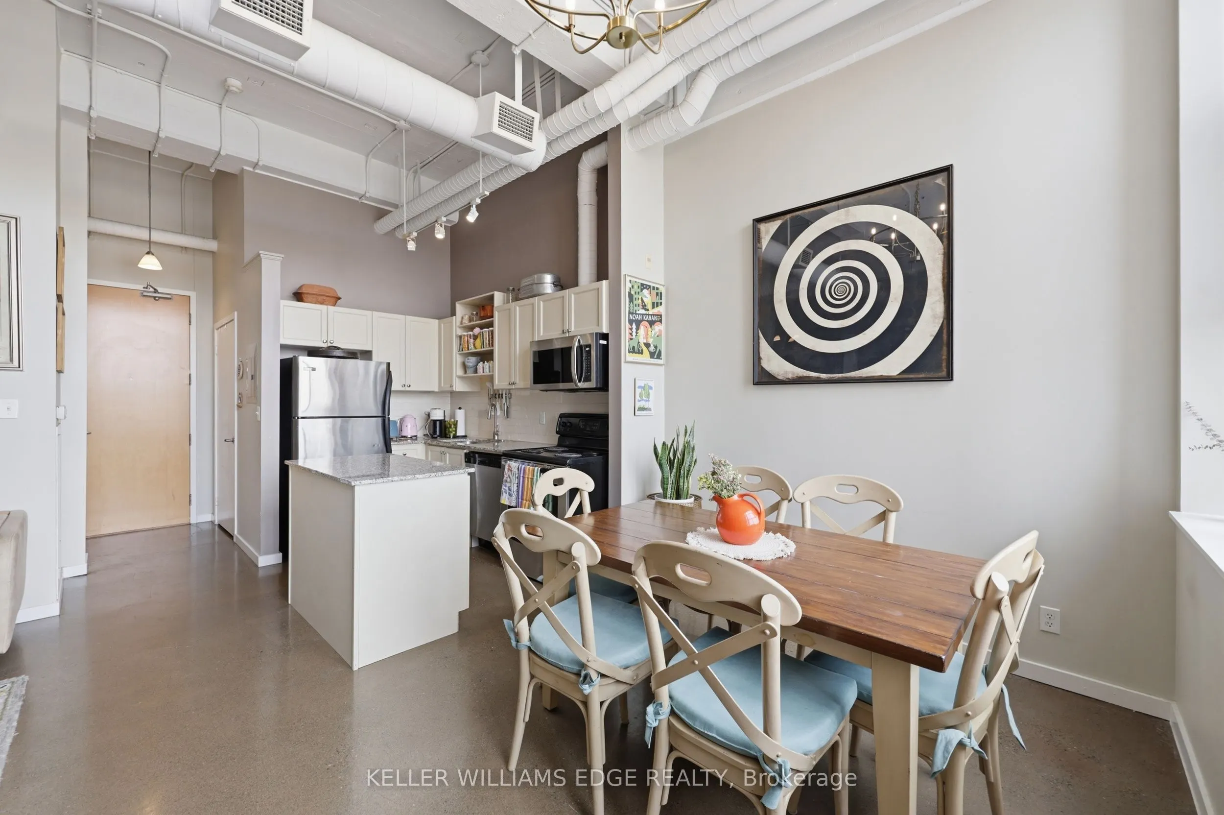 410 King Street W #307