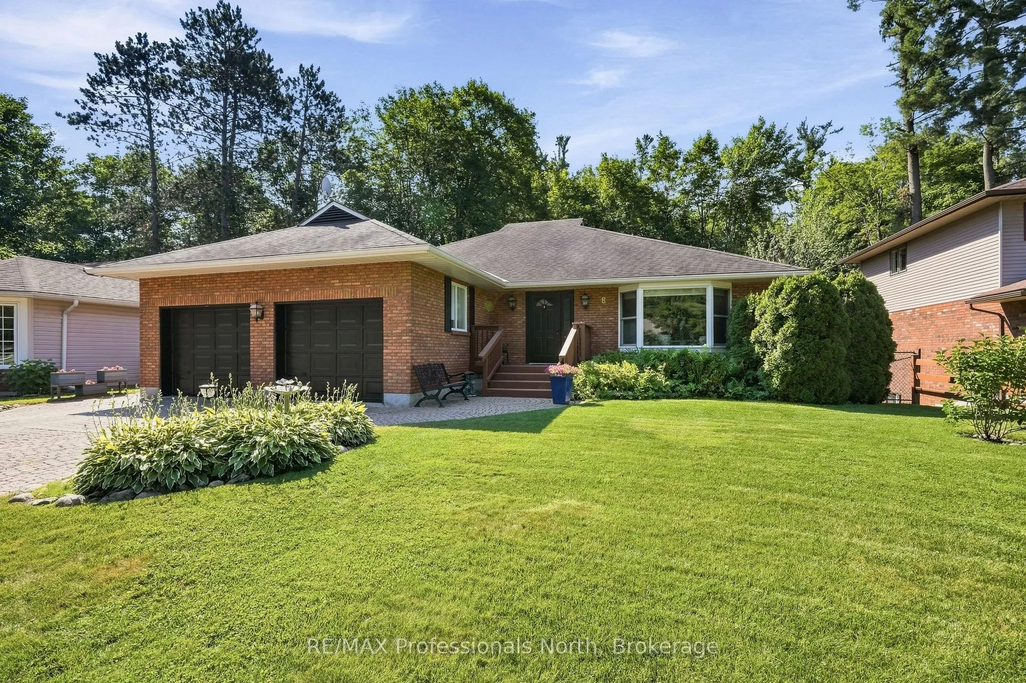 8 PALMER Court