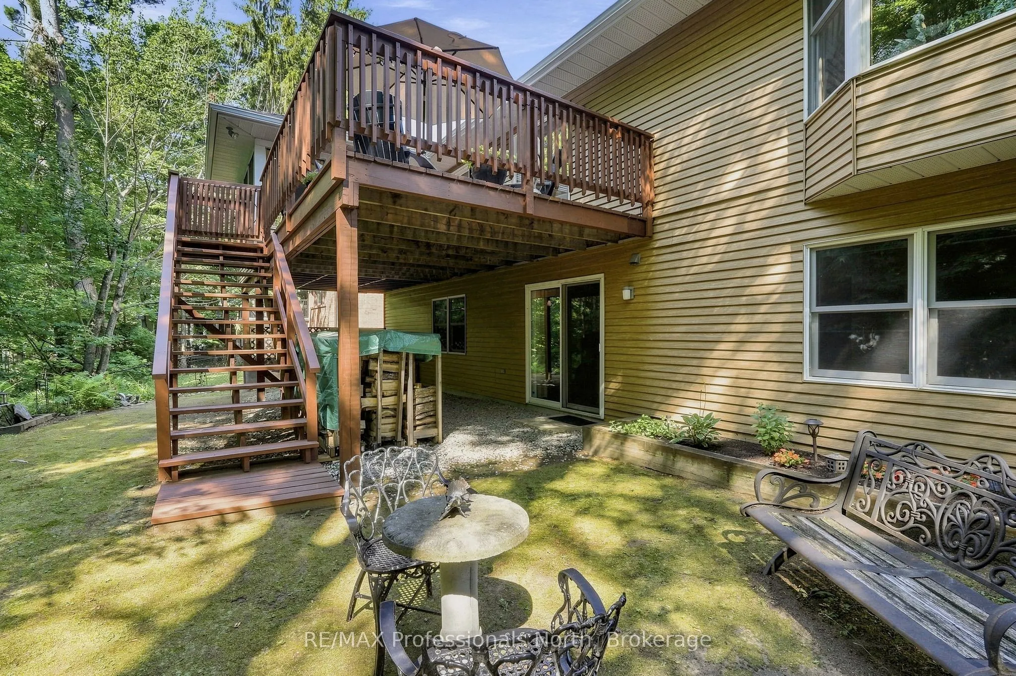 8 PALMER Court