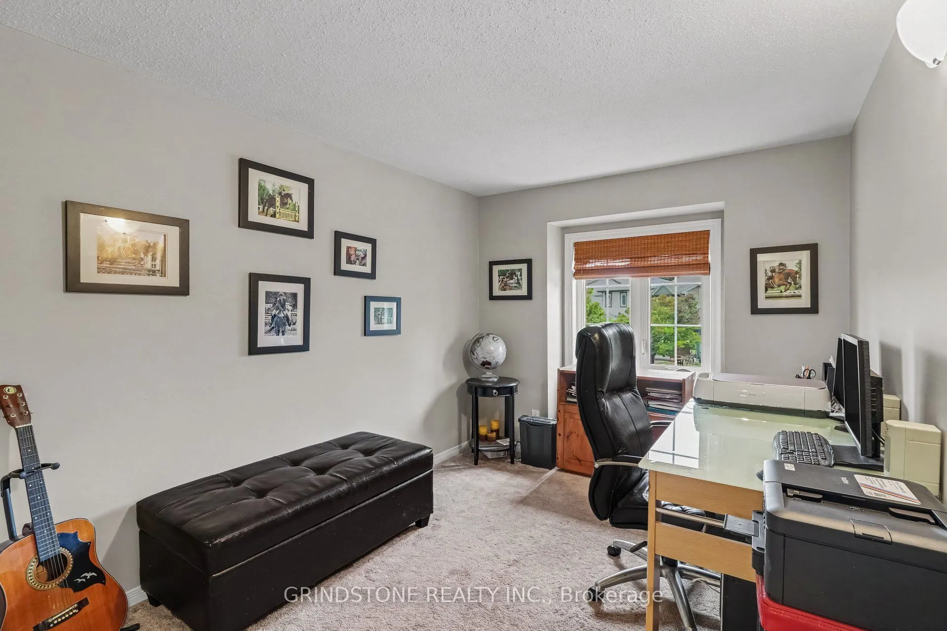 32 Rosegarden Crescent