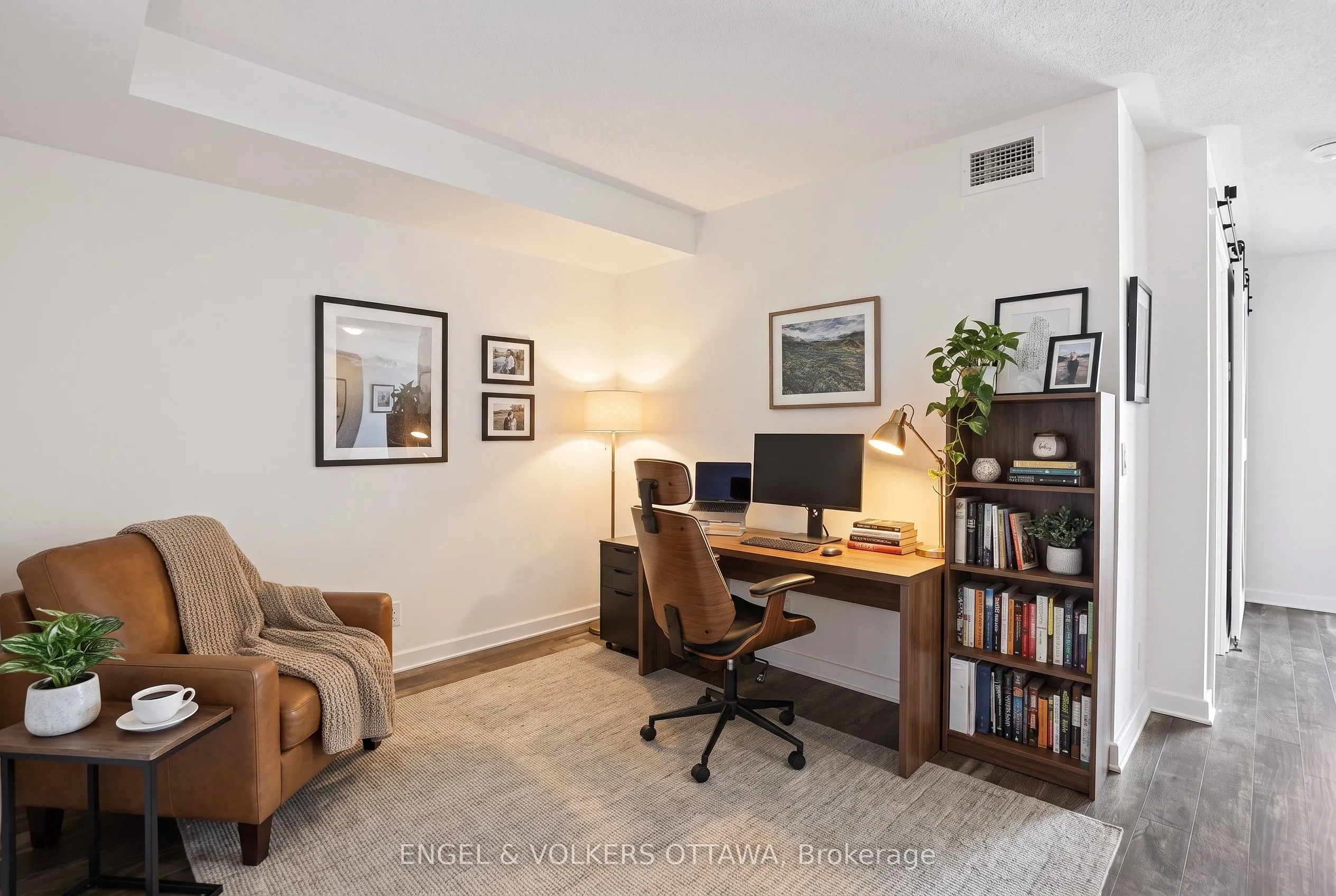 138 Somerset Street W #408