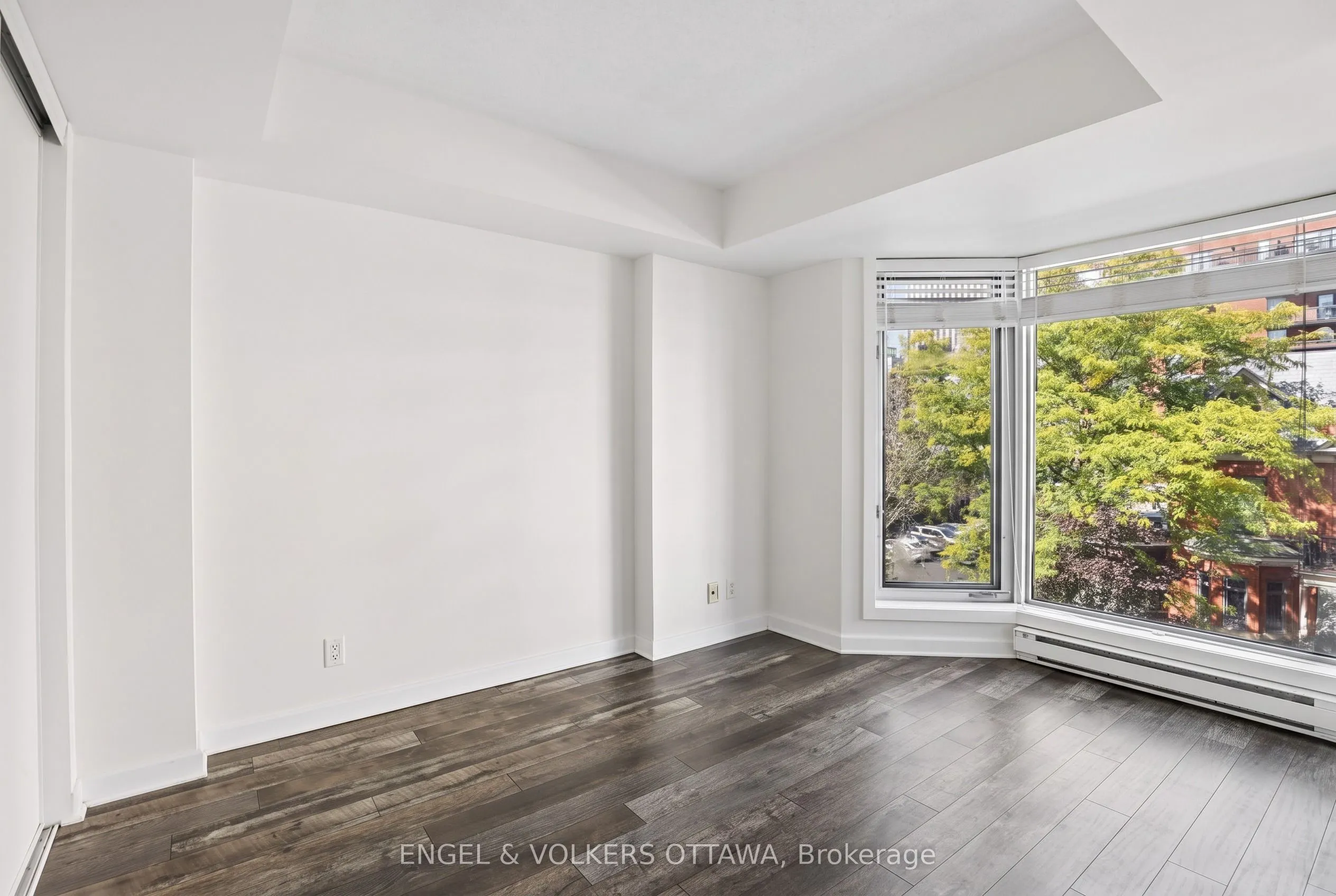 138 Somerset Street W #408