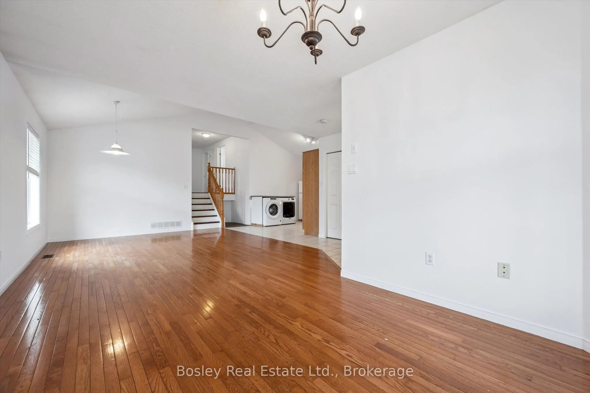 4 Hayward Crescent