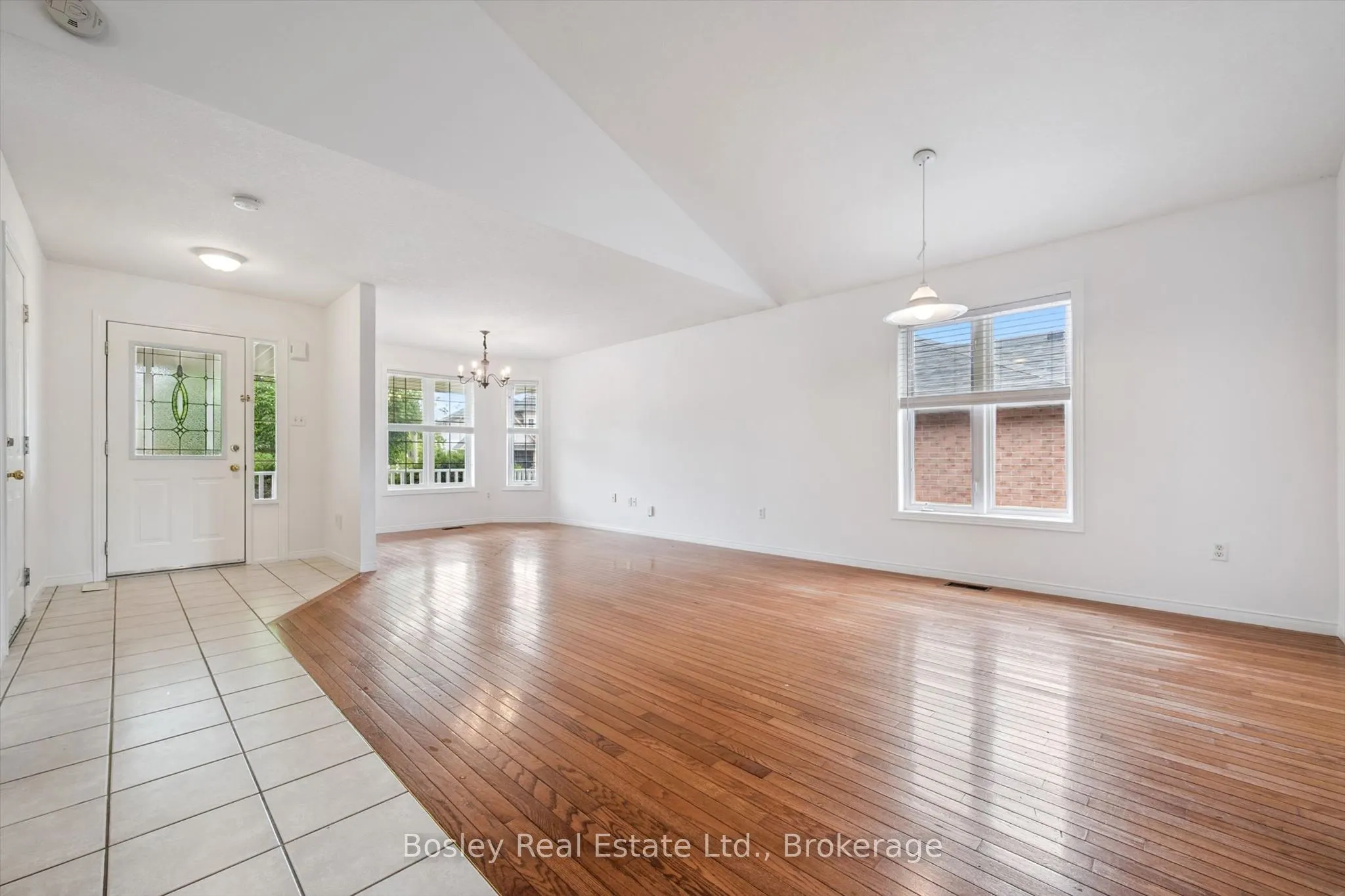 4 Hayward Crescent