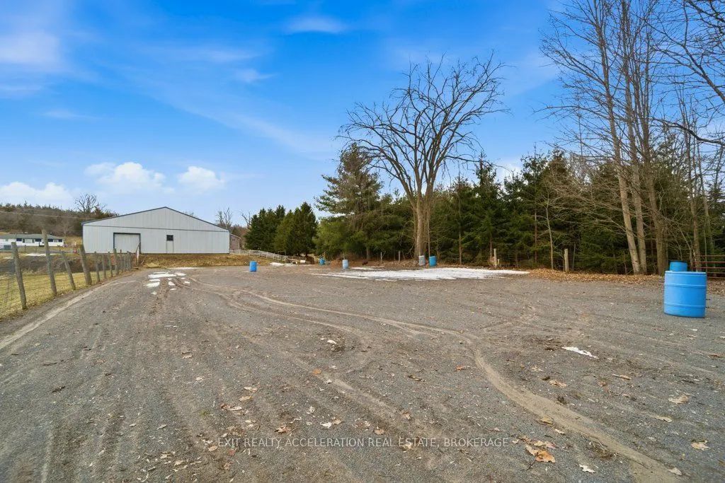 1125 County Rd 1 E