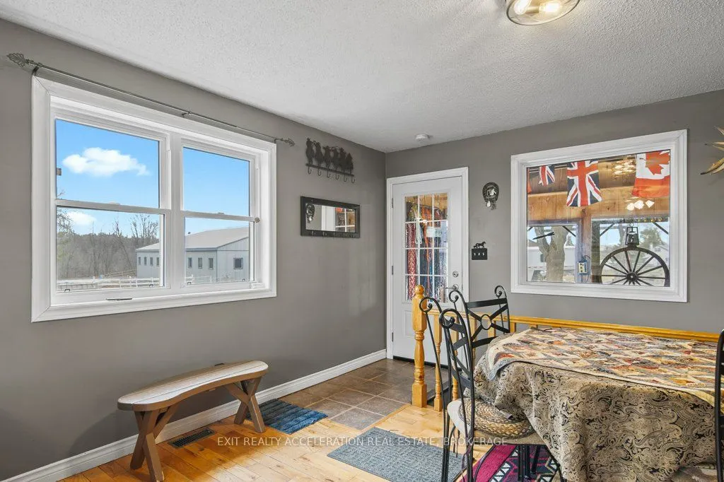 1125 County Rd 1 E