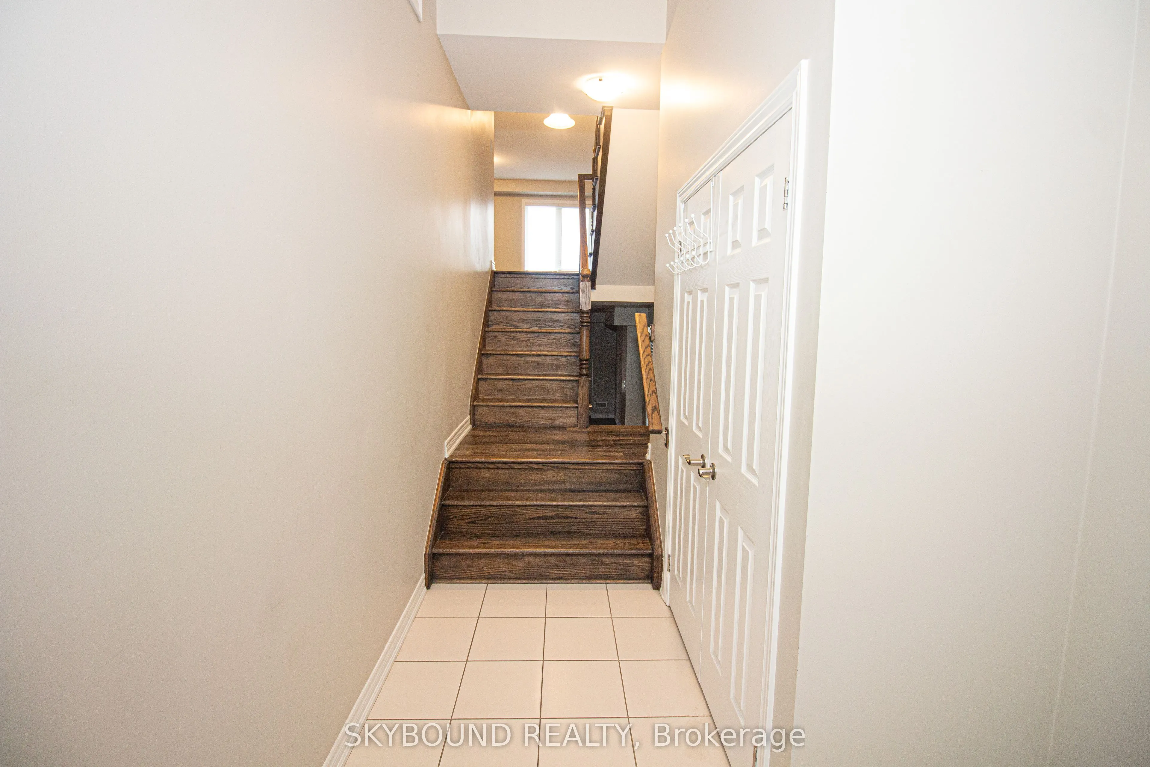 395 Linden Drive #8