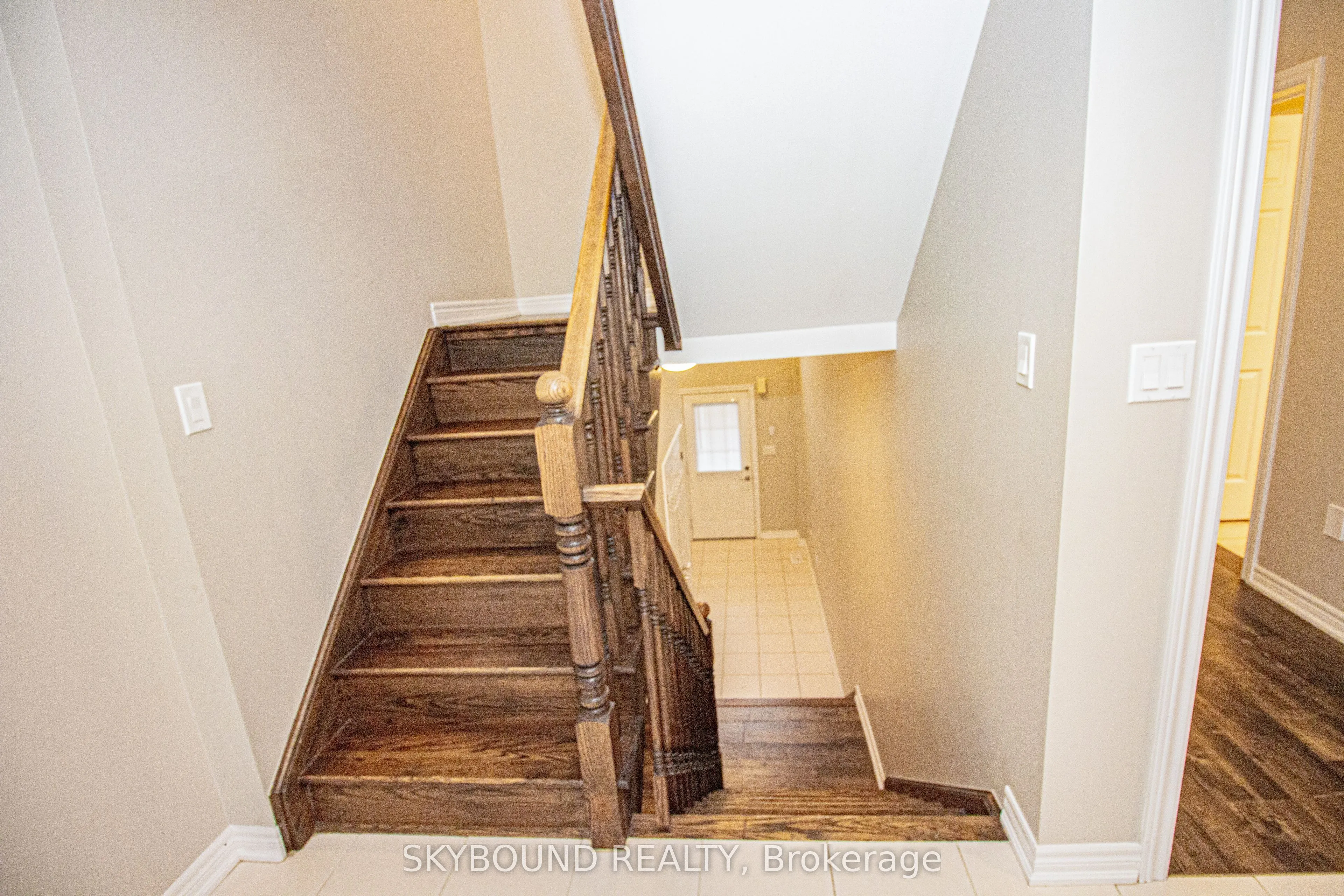 395 Linden Drive #8