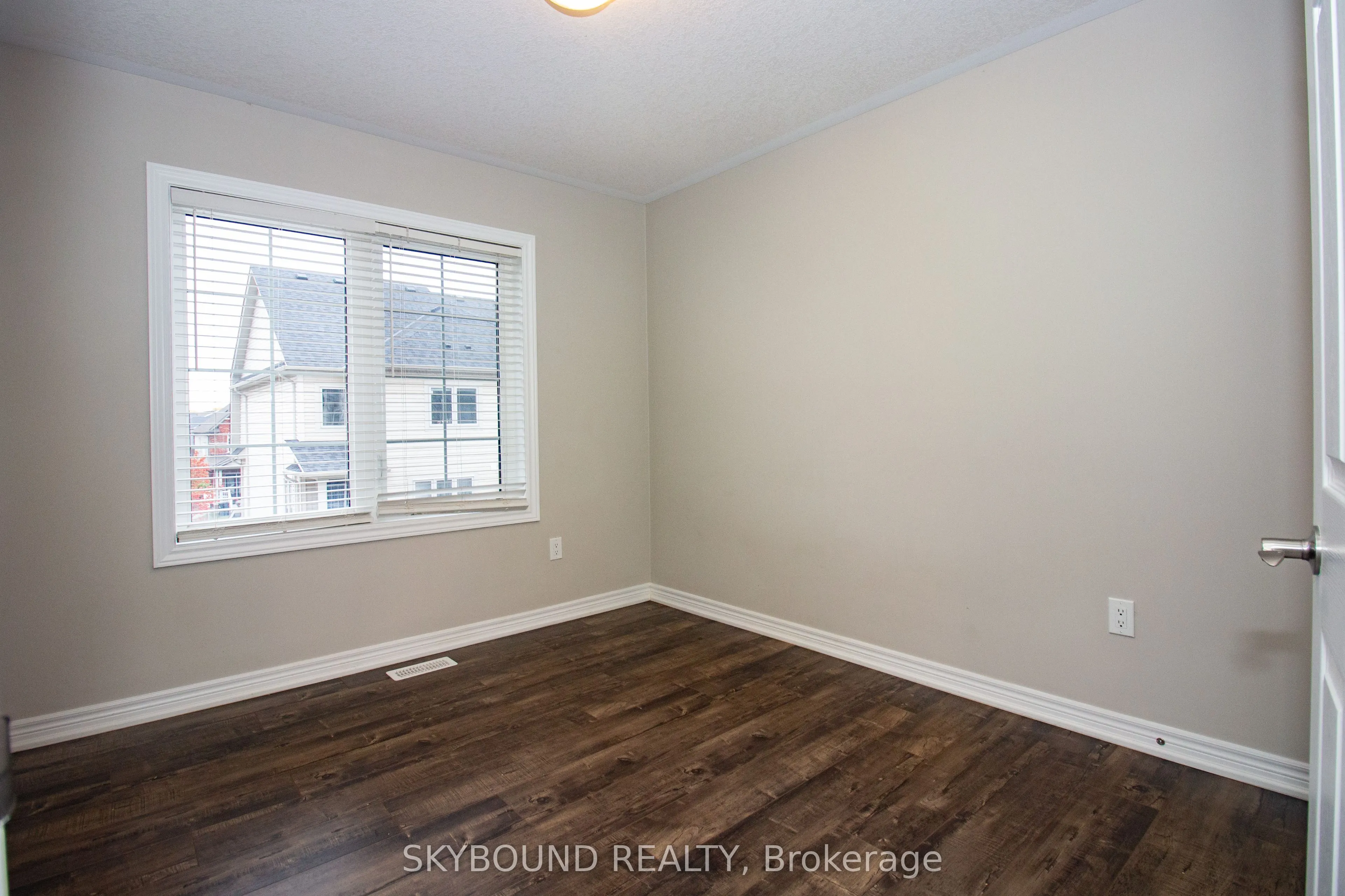 395 Linden Drive #8