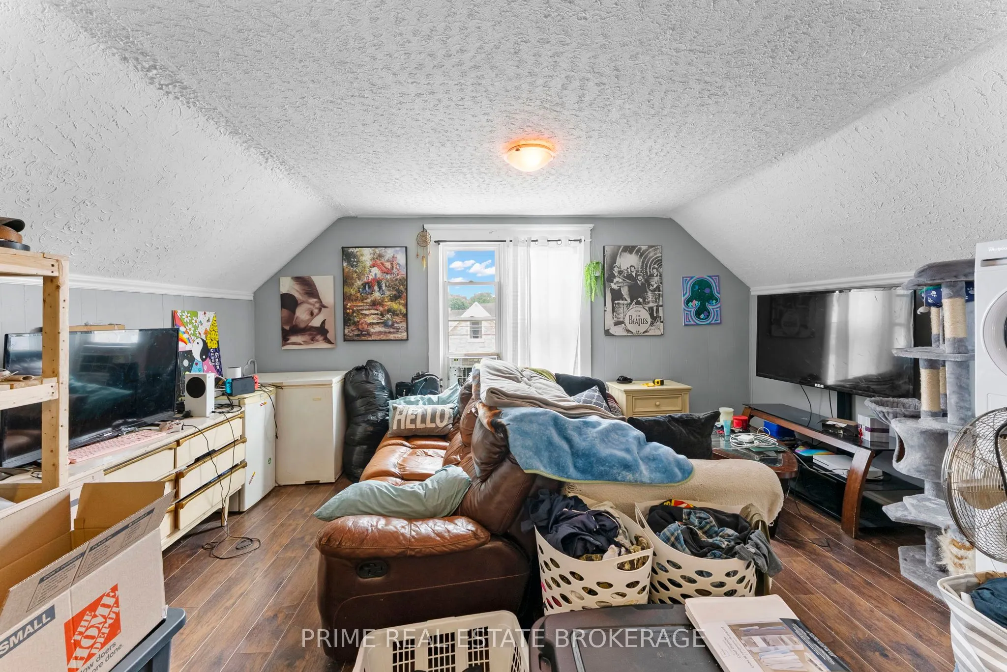 1032 Trafalgar Street
