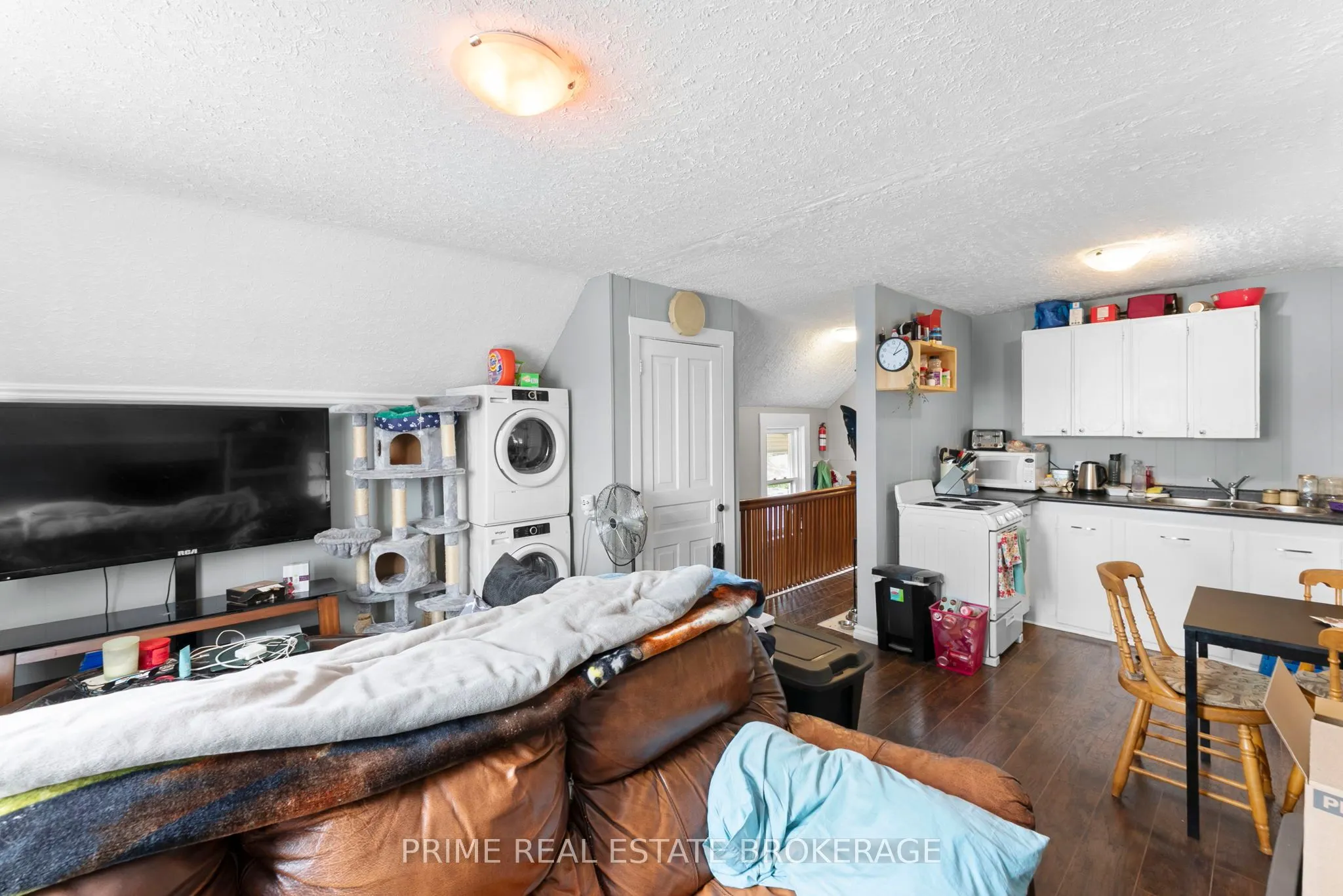 1032 Trafalgar Street