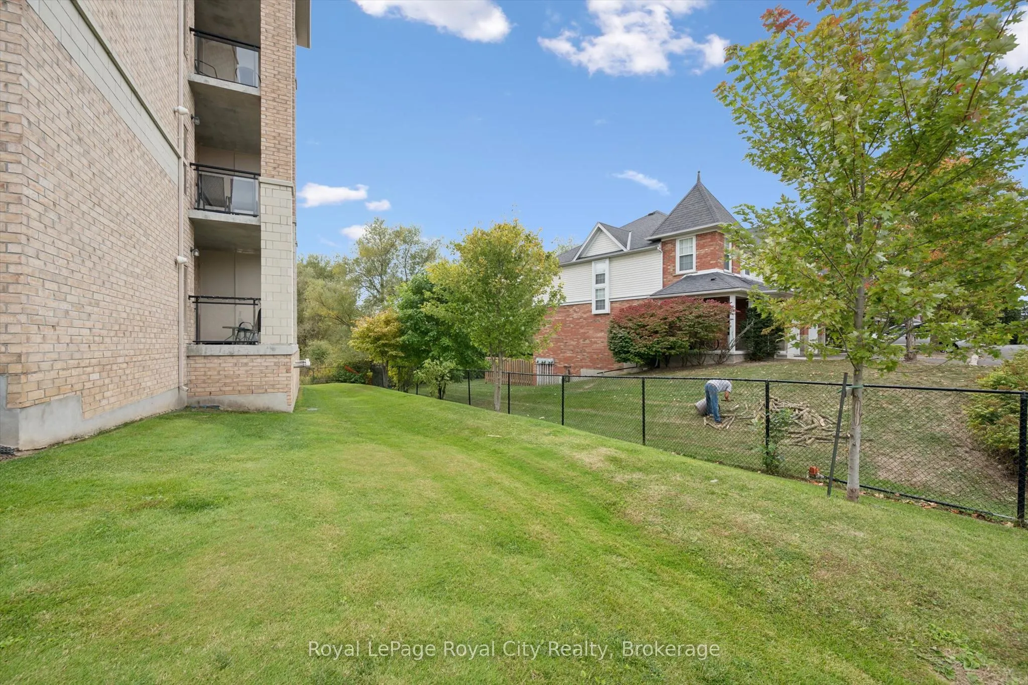1077 Gordon Street #142