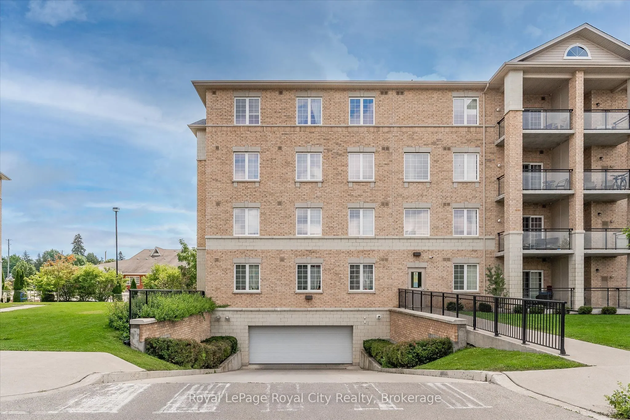 1077 Gordon Street #142