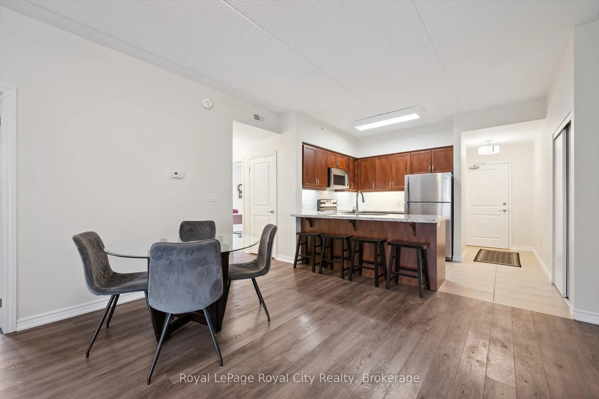 1077 Gordon Street #142