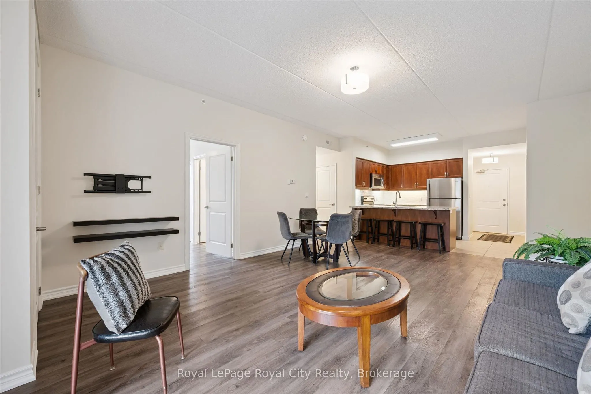 1077 Gordon Street #142