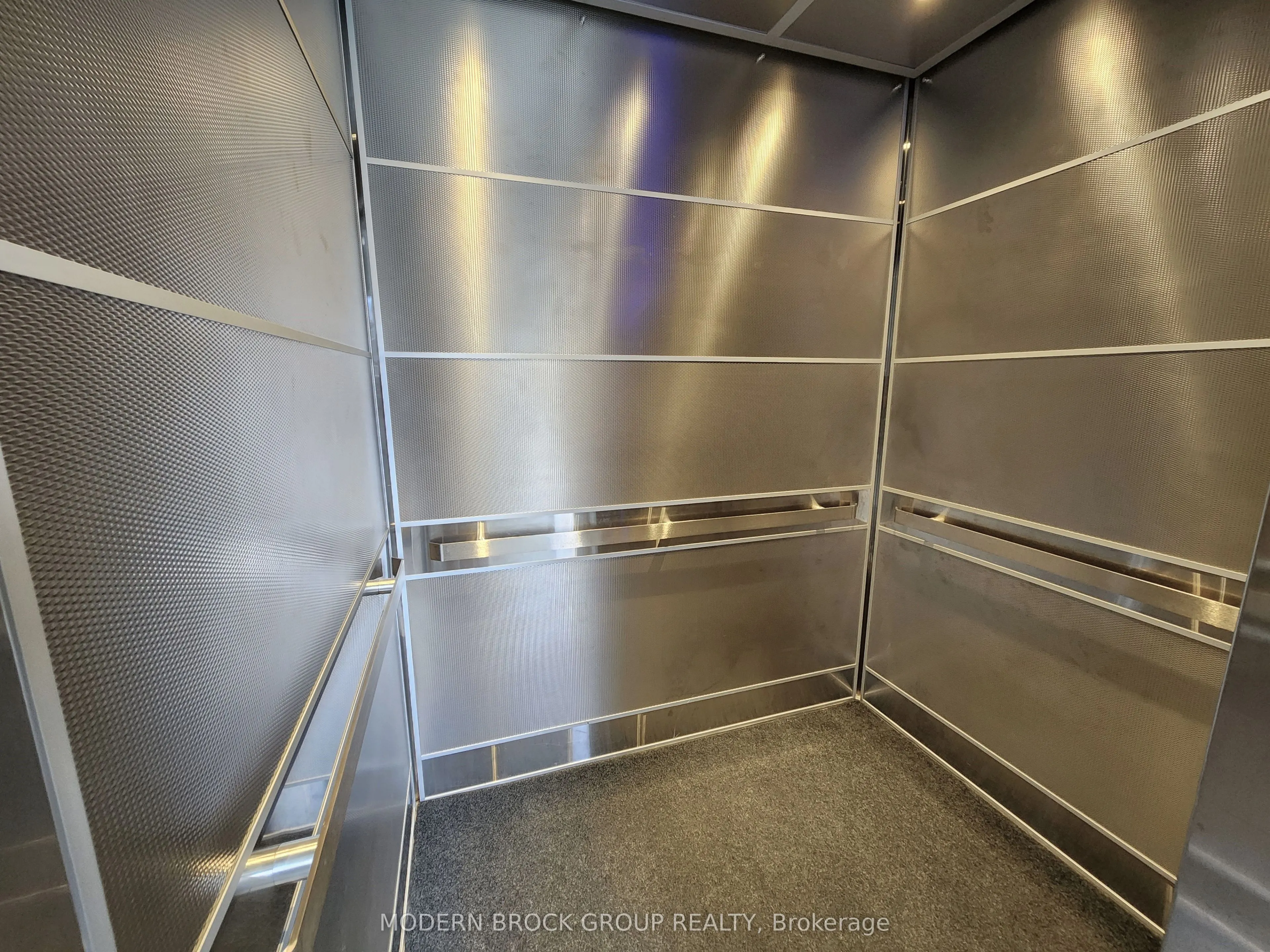 14 Charlotte Place #14