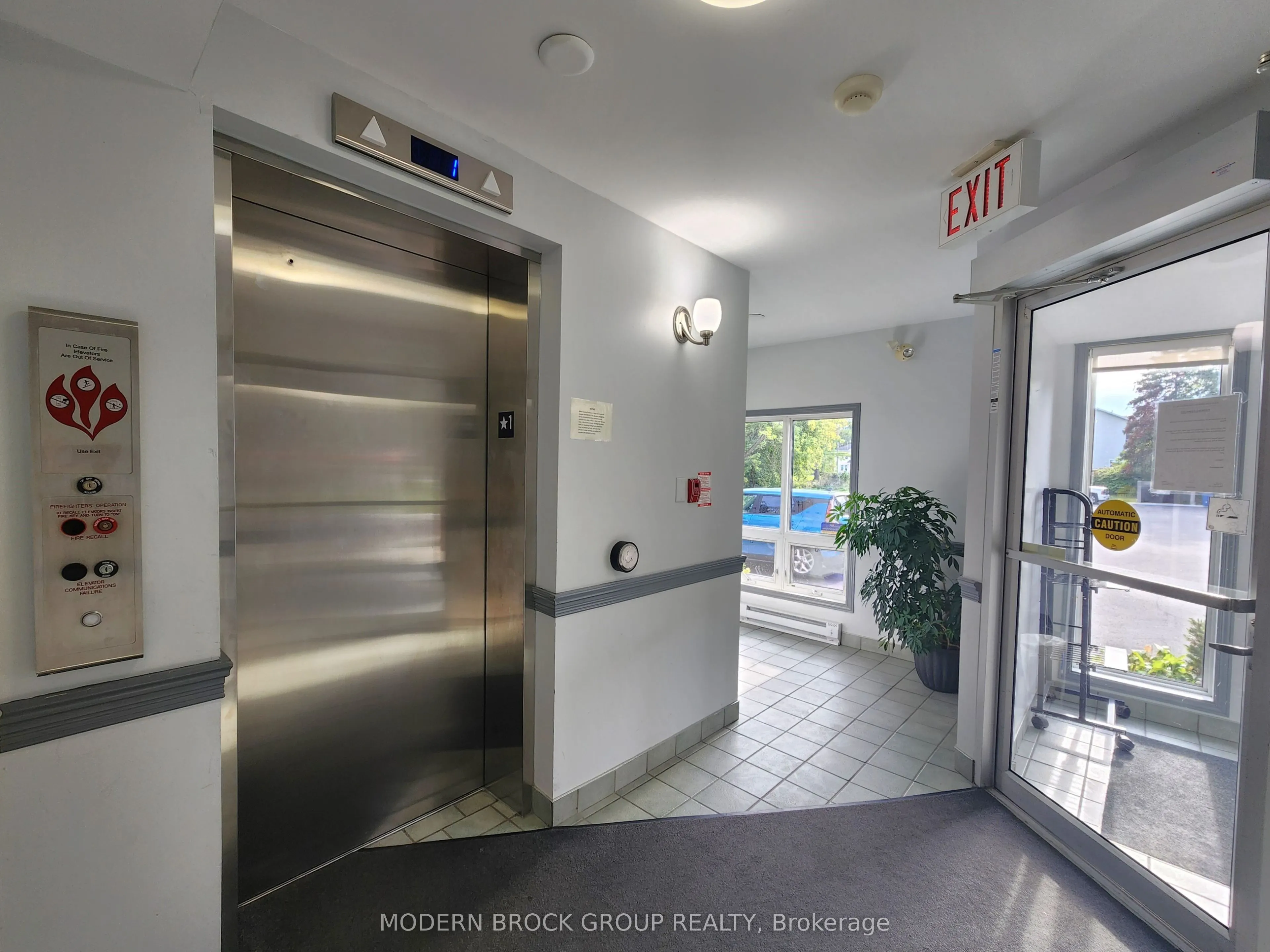 14 Charlotte Place #14