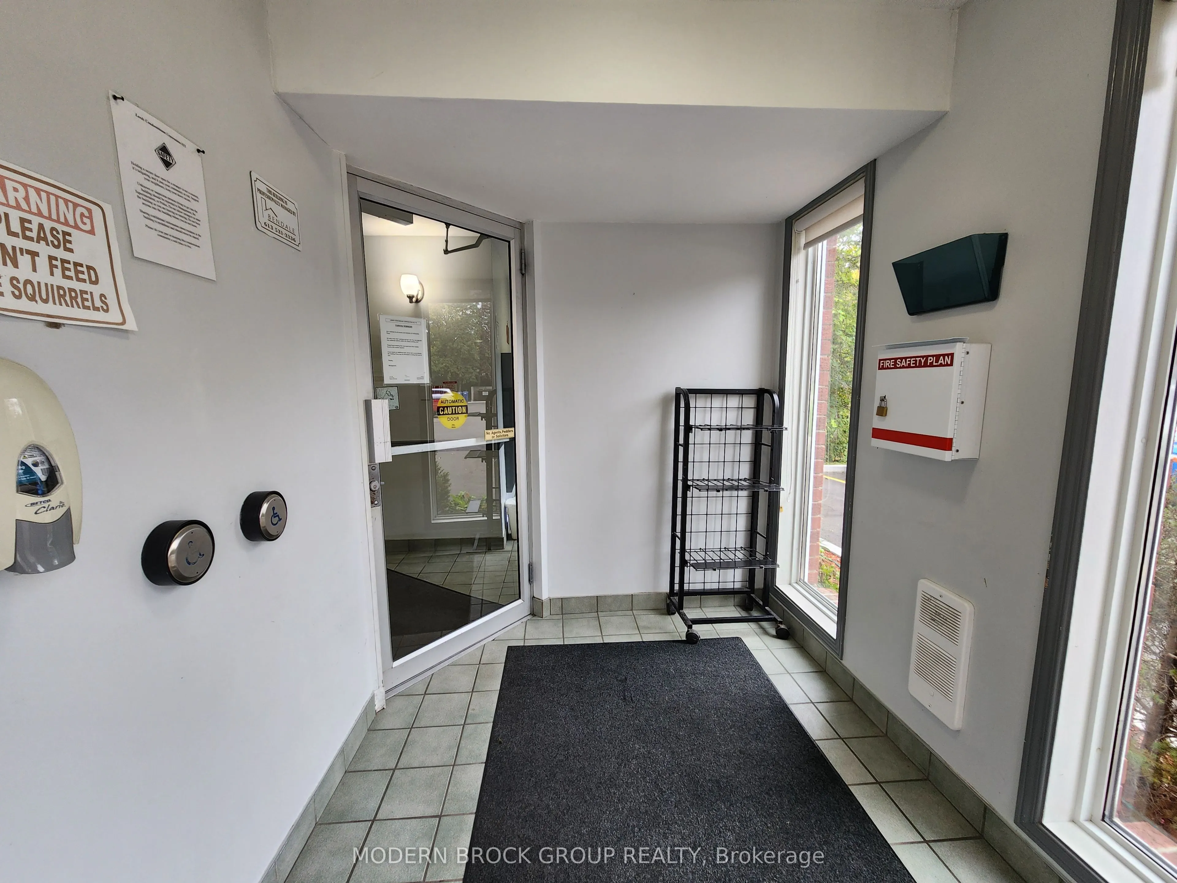 14 Charlotte Place #14