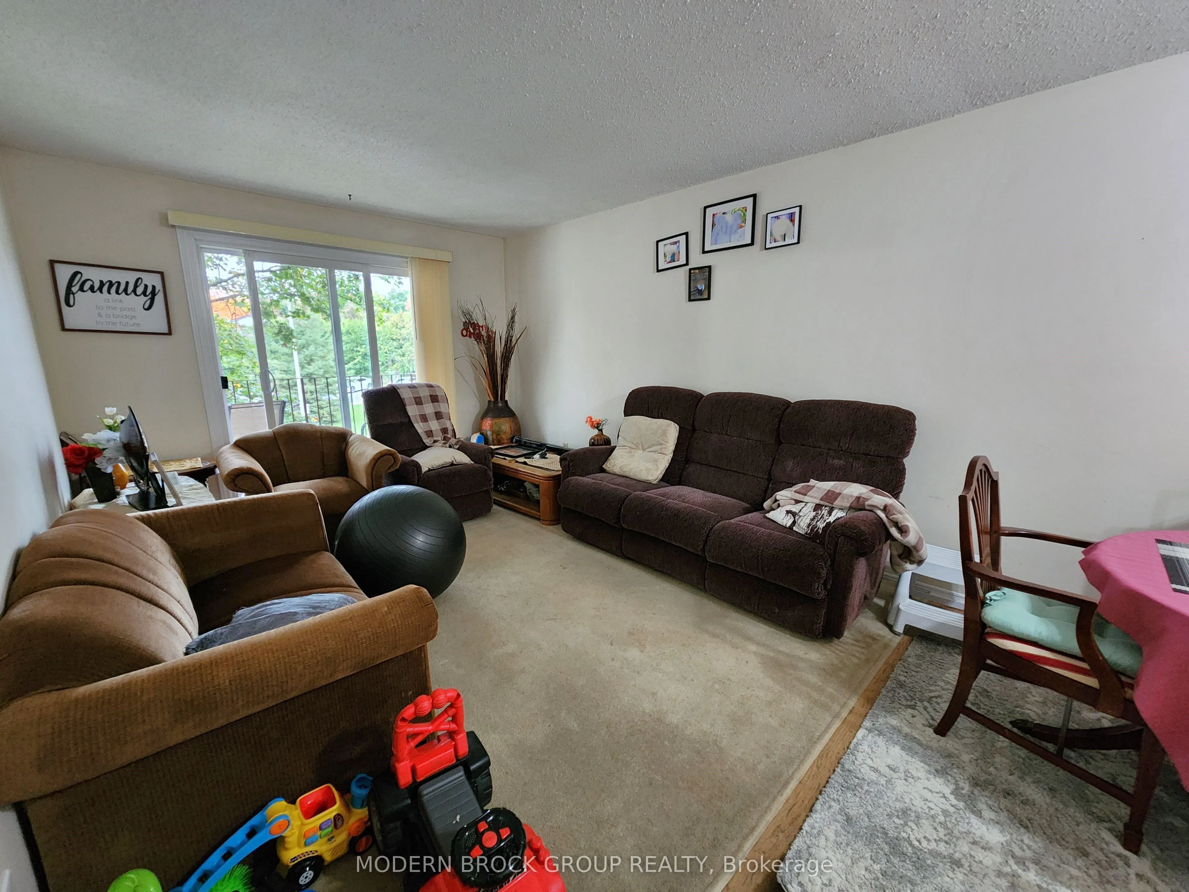 14 Charlotte Place #14
