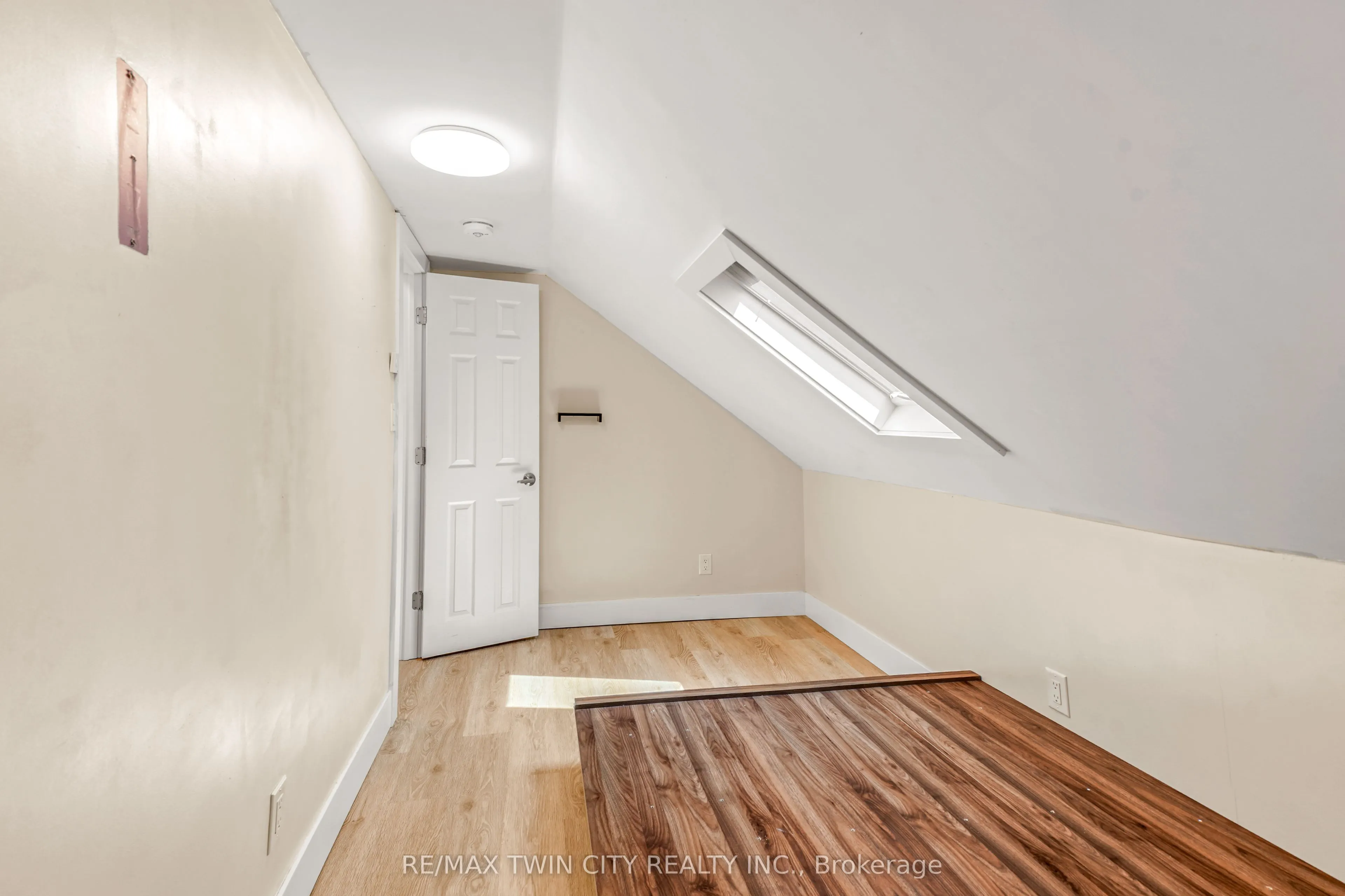 345 Nelson Street