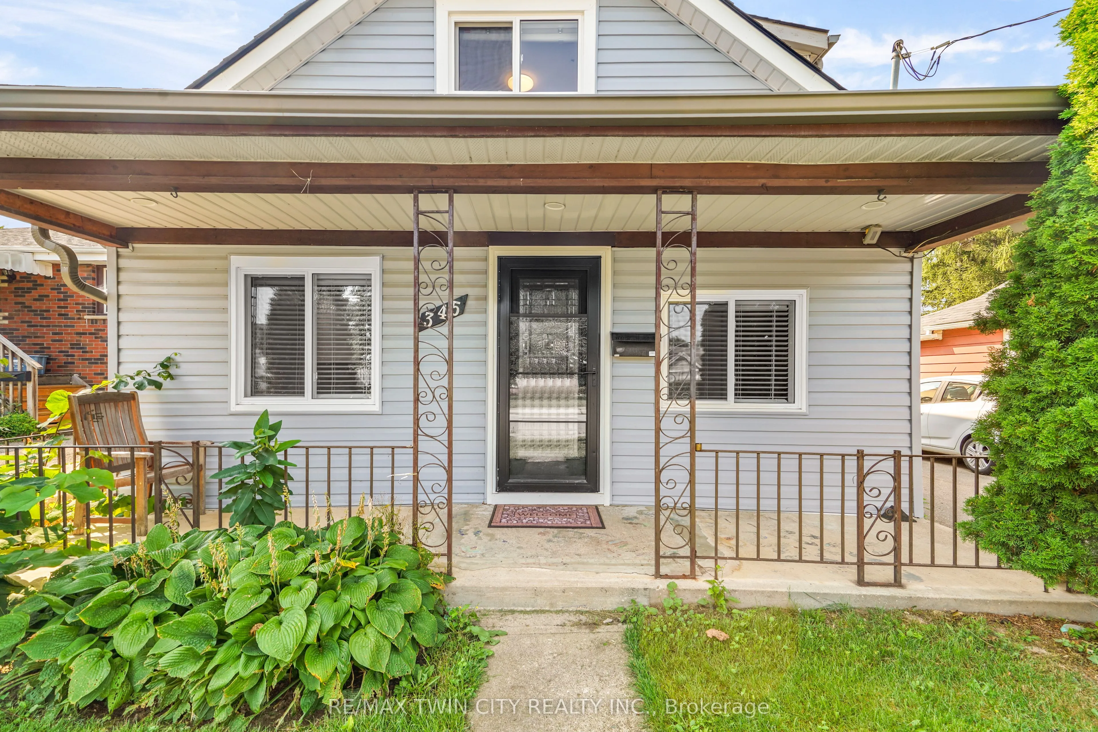 345 Nelson Street