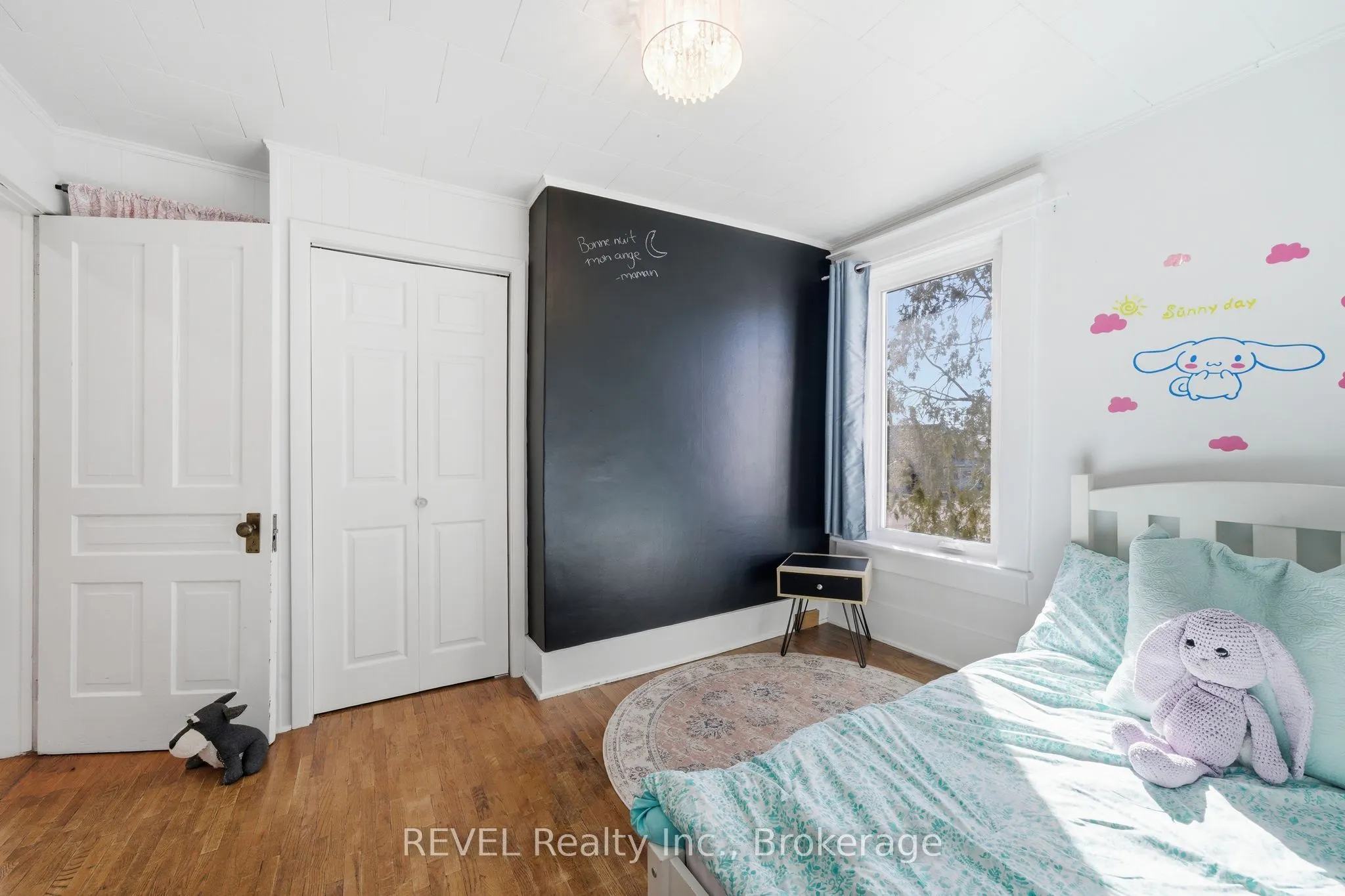 39 Trent Street N