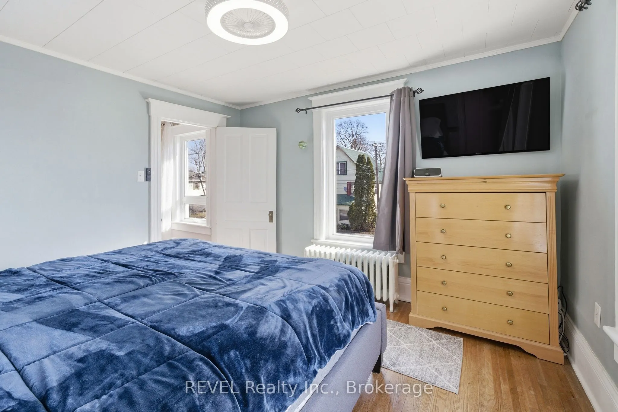 39 Trent Street N
