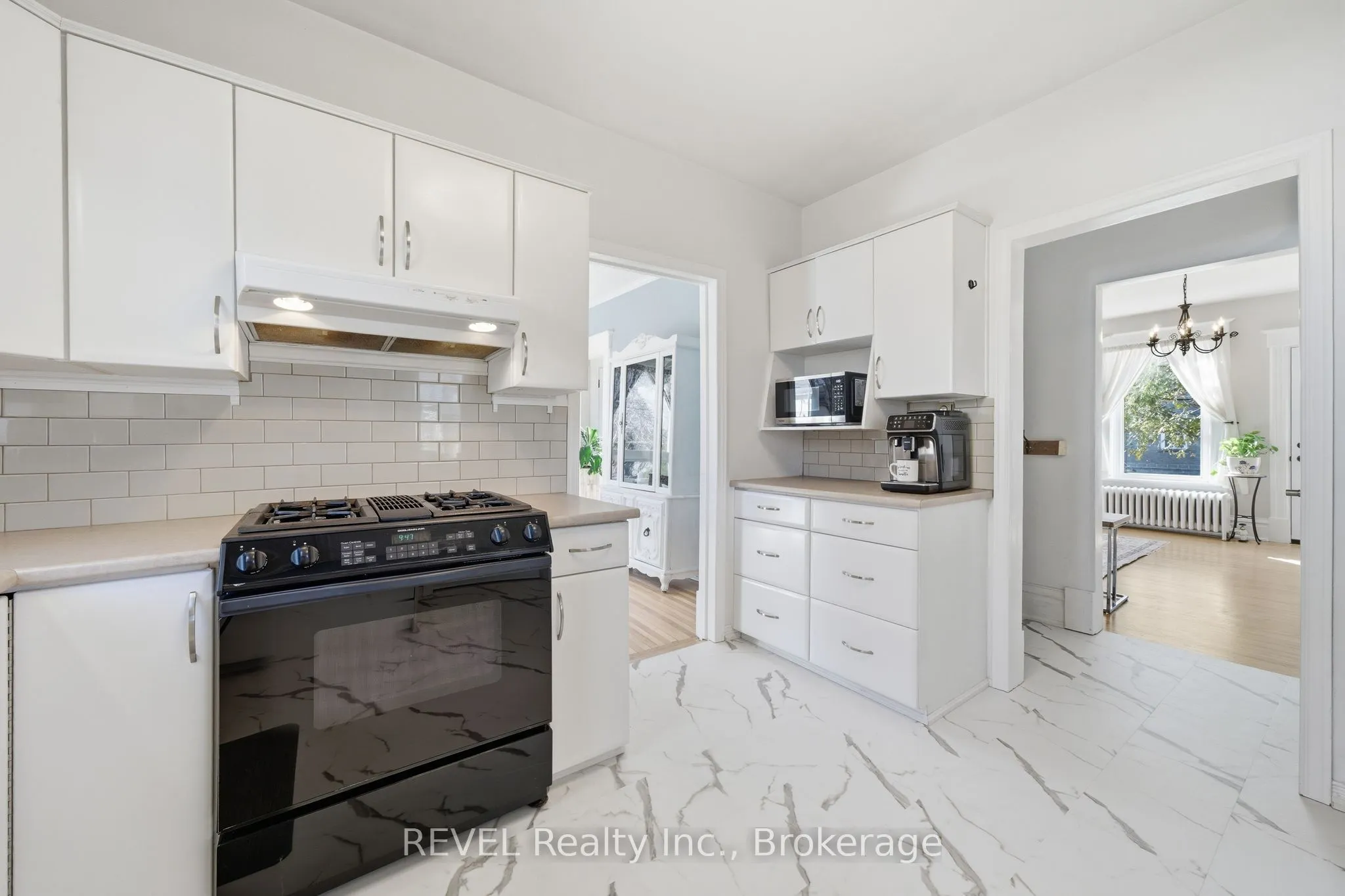 39 Trent Street N