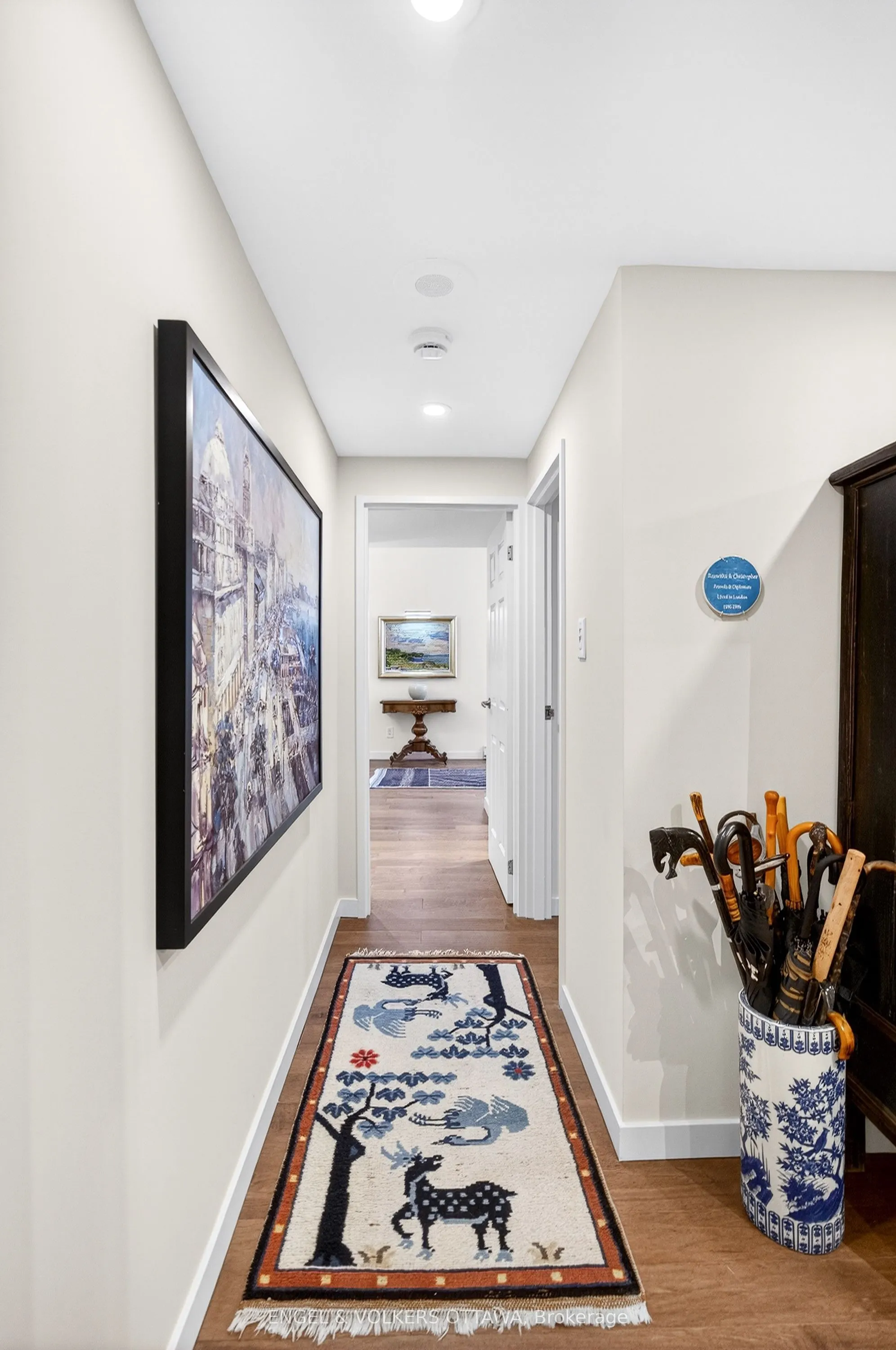 160 George Street #2404