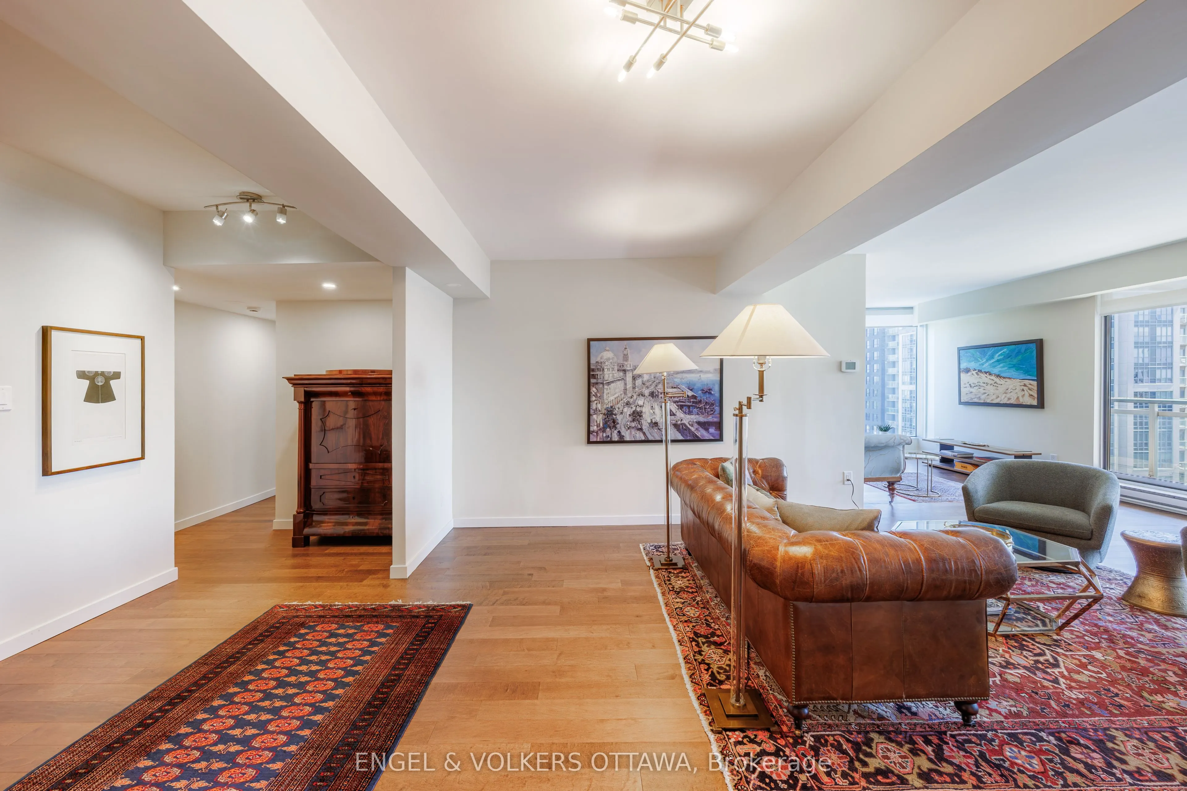 160 George Street #2404