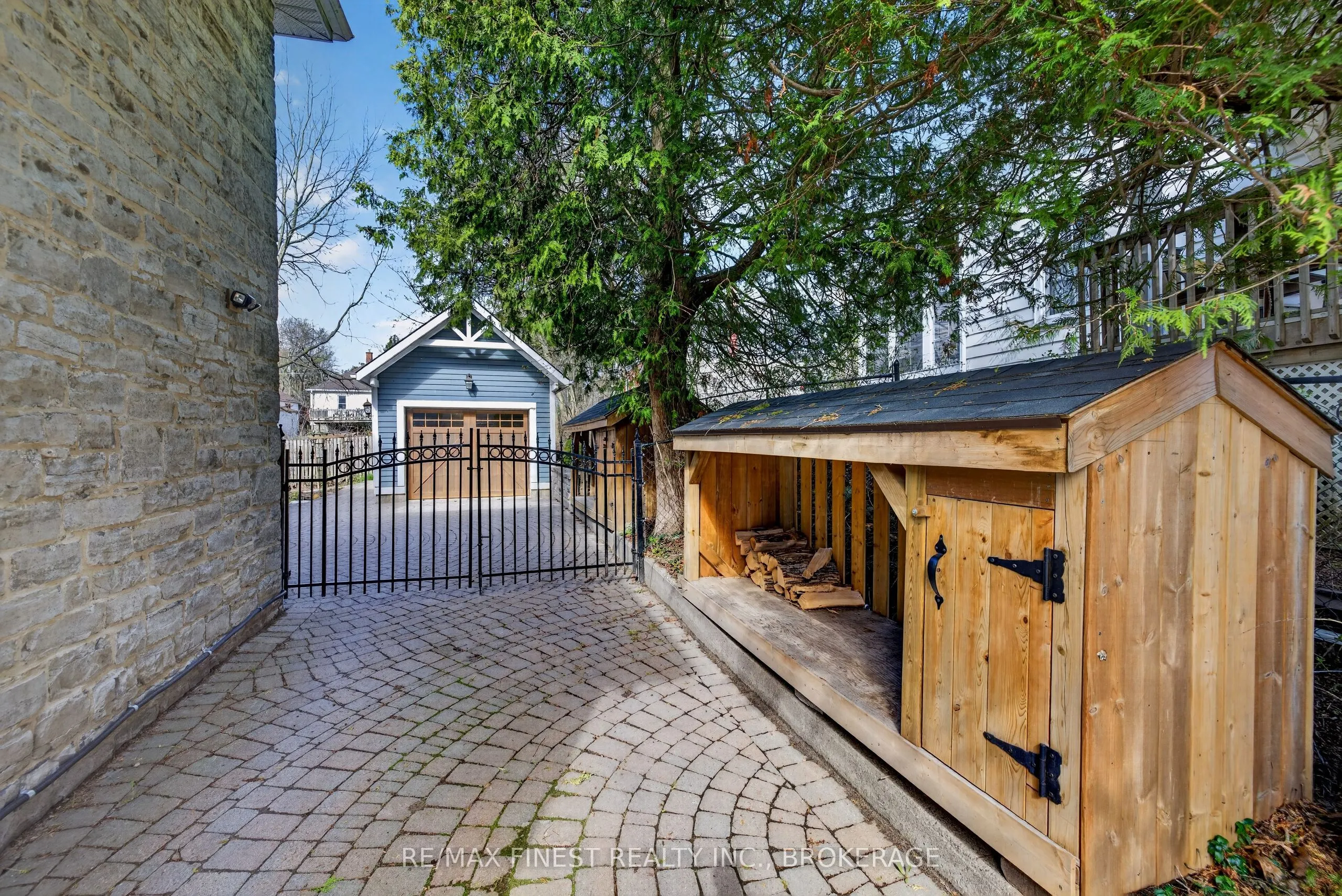 68 Collingwood Street