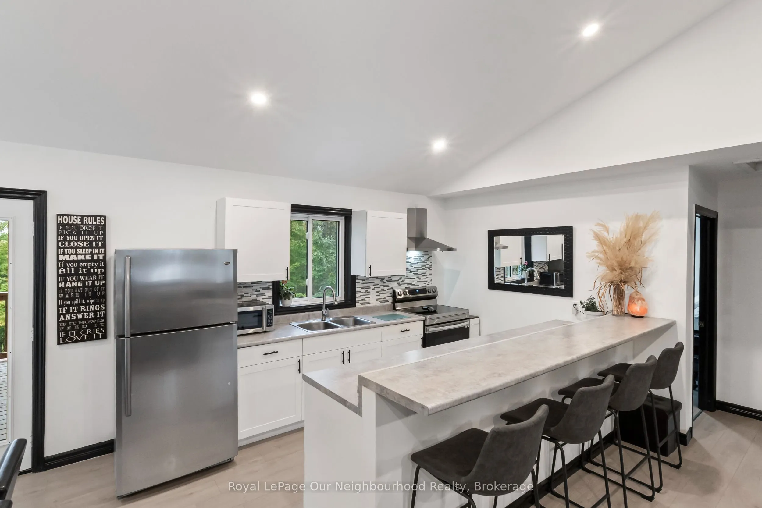 9 Cedar Hill Road