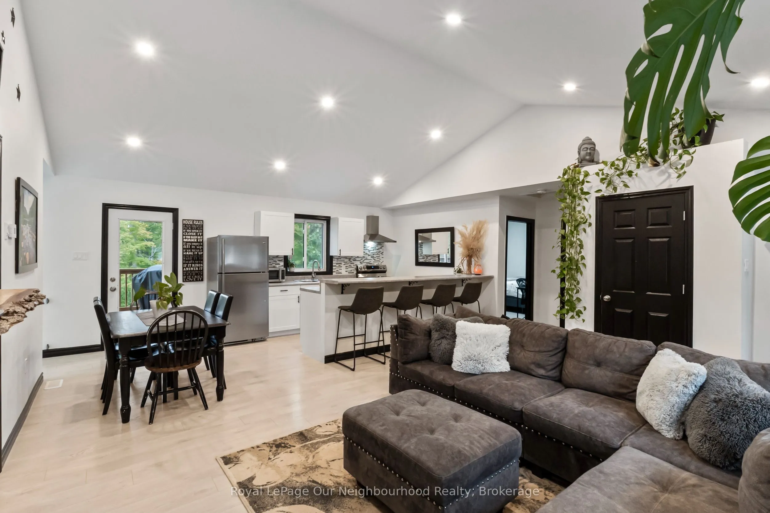 9 Cedar Hill Road