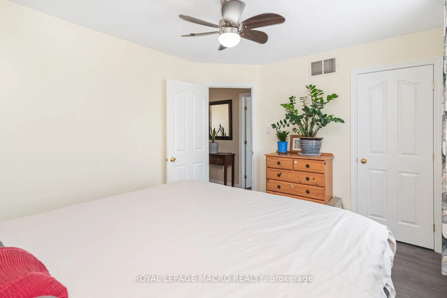 102 Willow Lane