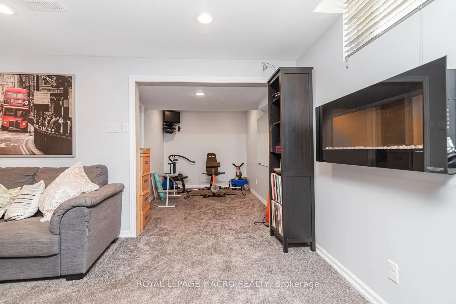 102 Willow Lane
