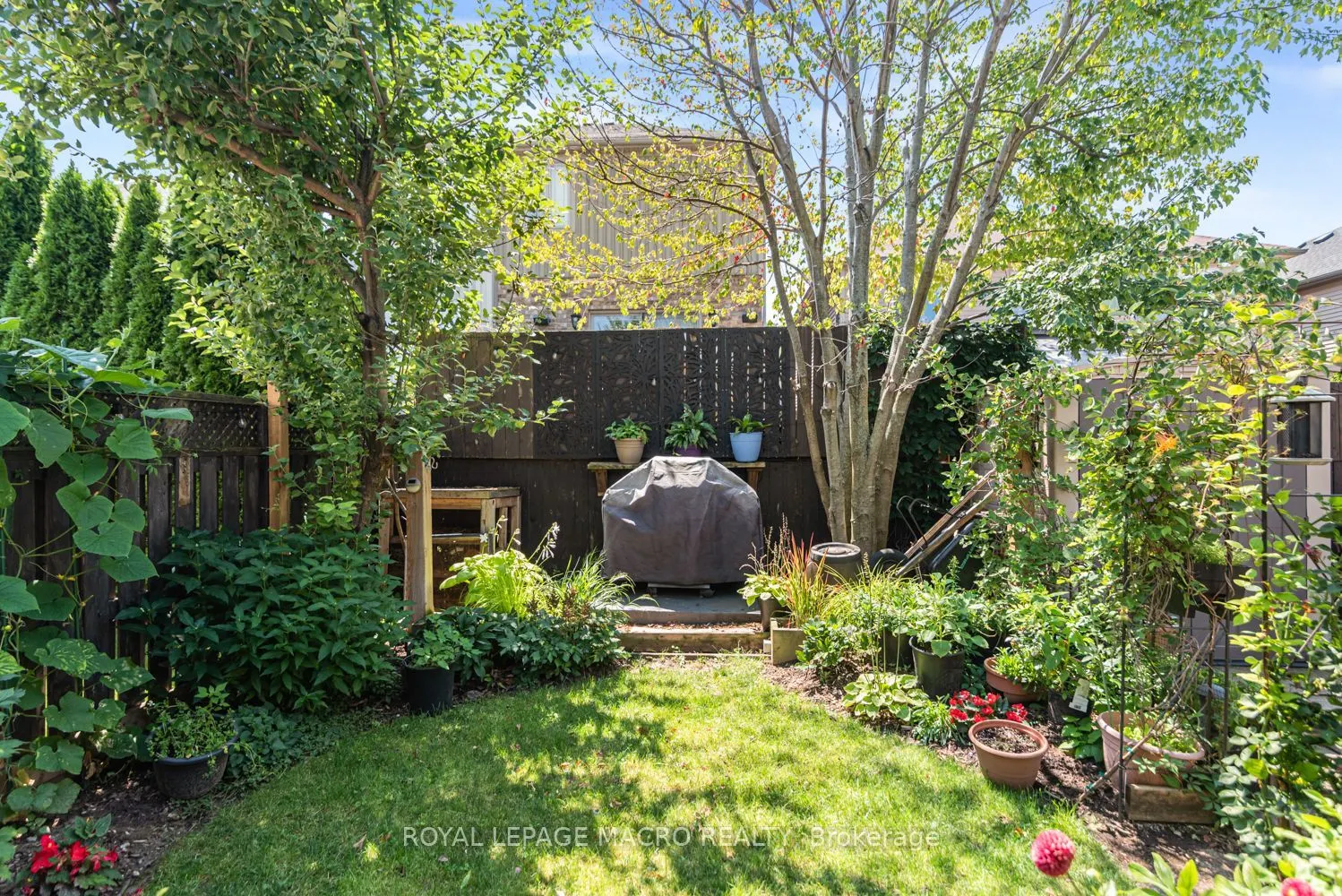 102 Willow Lane