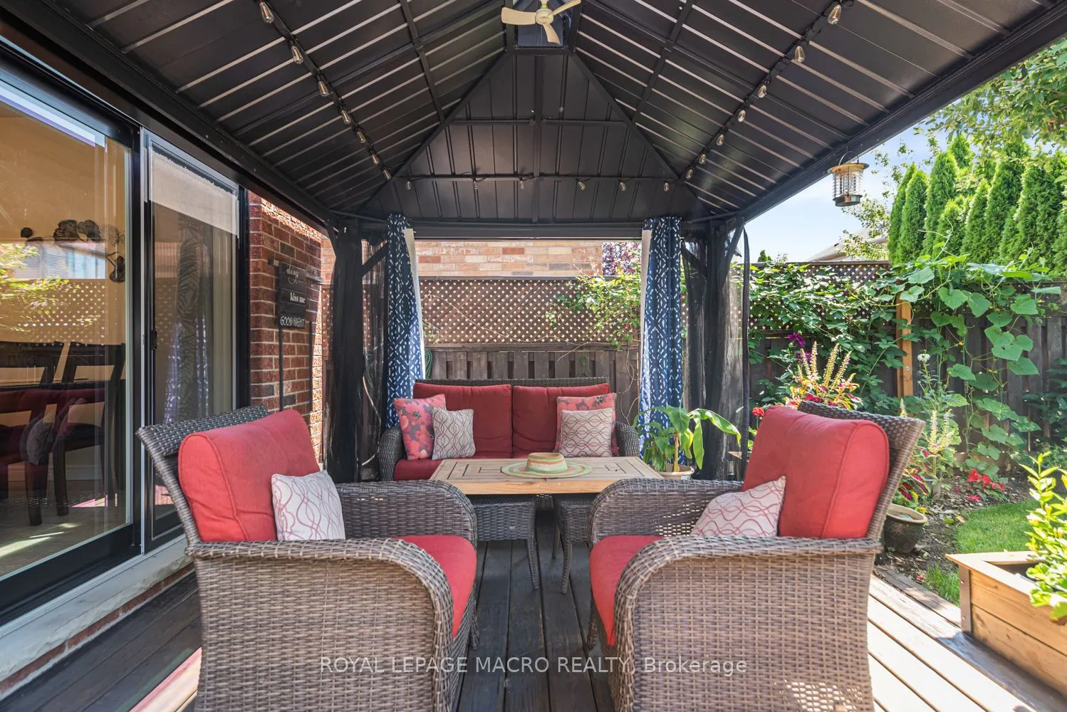 102 Willow Lane