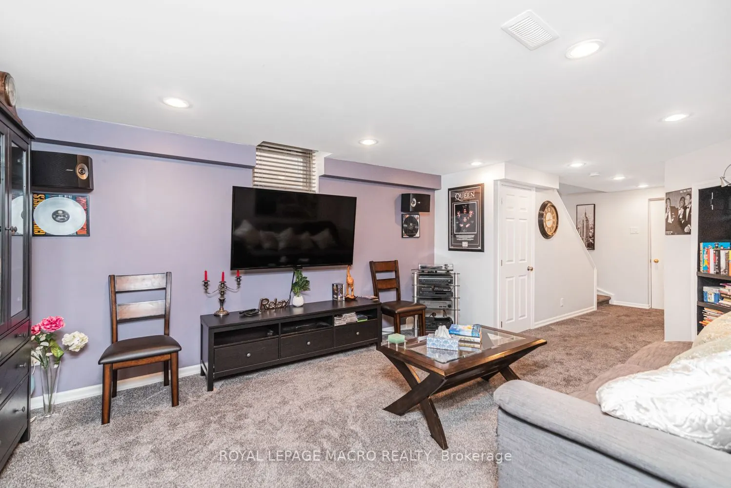 102 Willow Lane