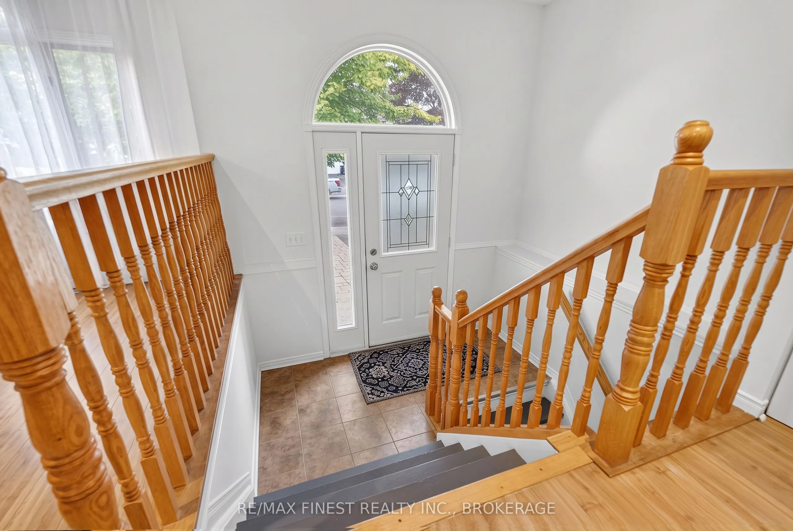 984 Waterbury Crescent