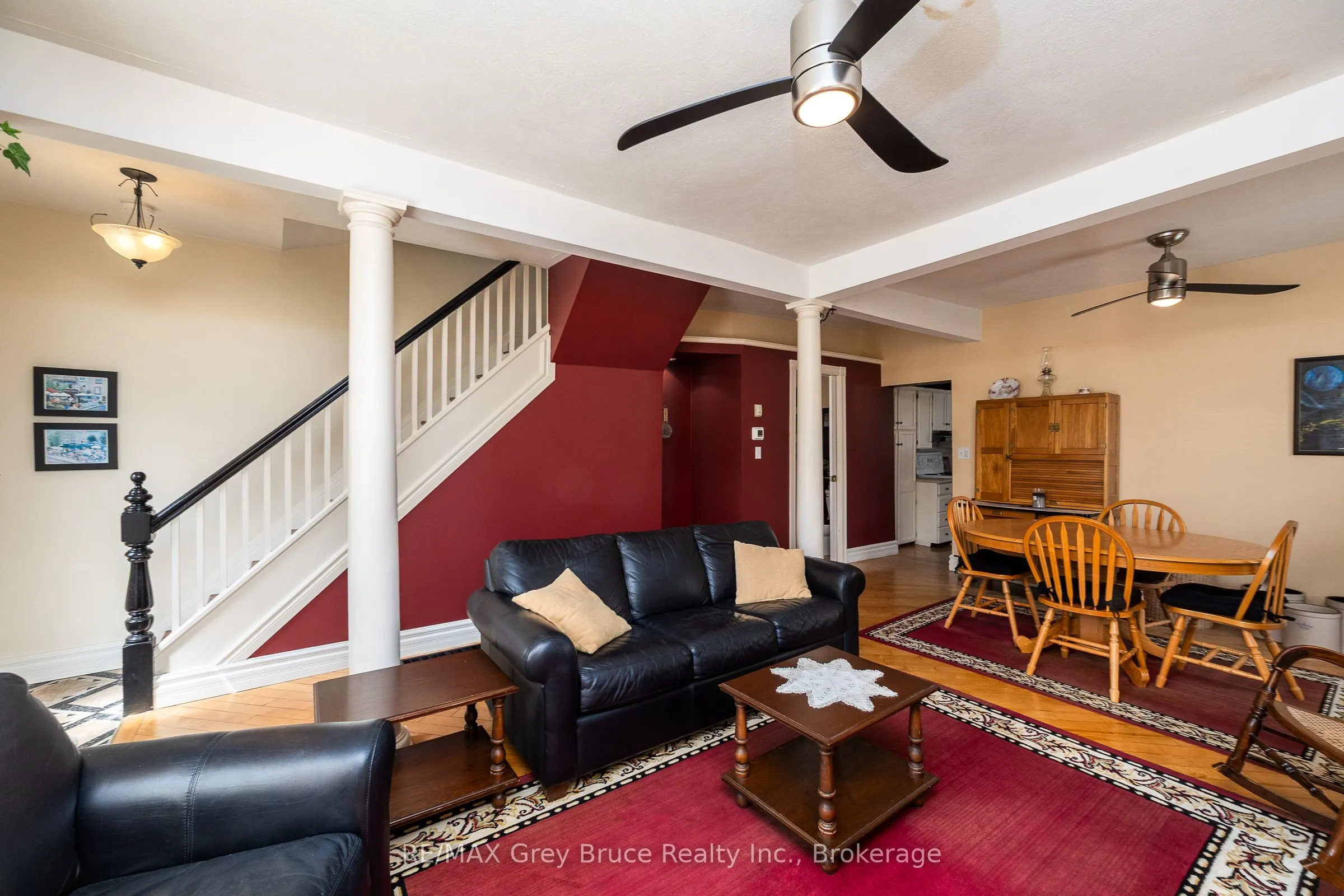 1591 5th Avenue W