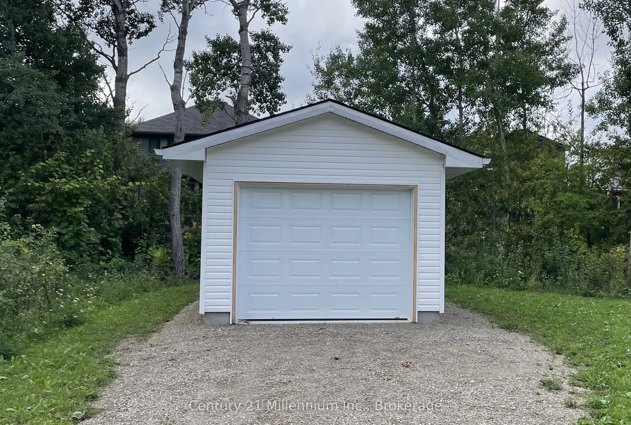 114 Chamonix Crescent